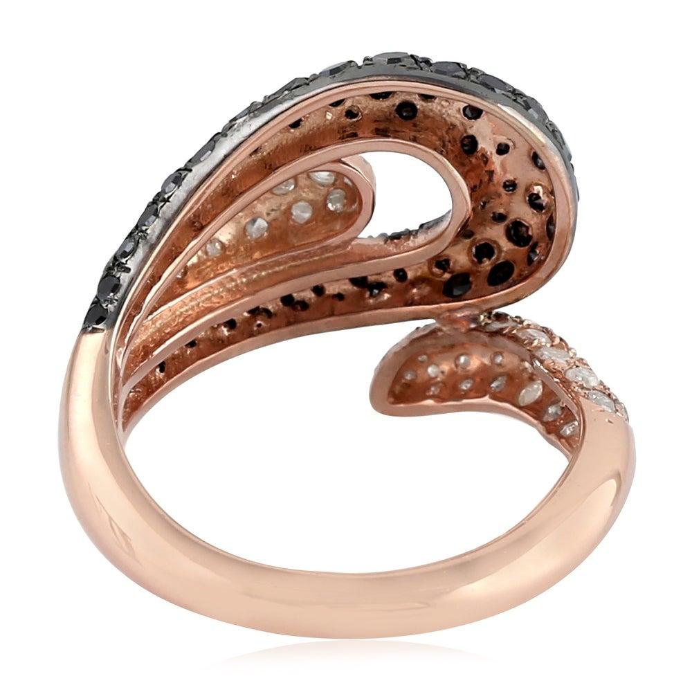For Sale:  1.96 Carat Diamond 18 Karat Gold Two-Tone Ring 2