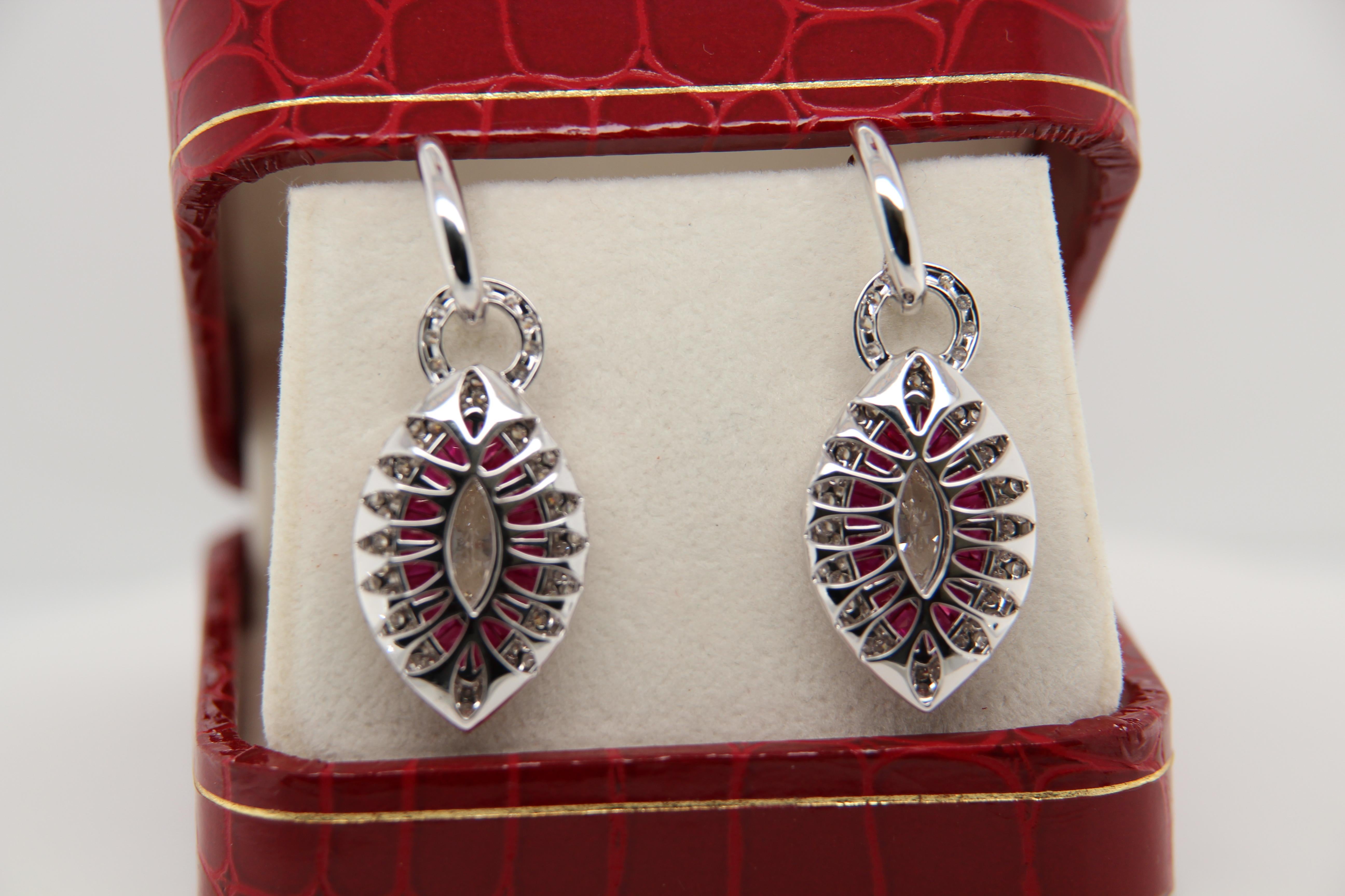1.96 Carat Diamond and Ruby 18 Karat Gold Earring In New Condition In Bangkok, TH