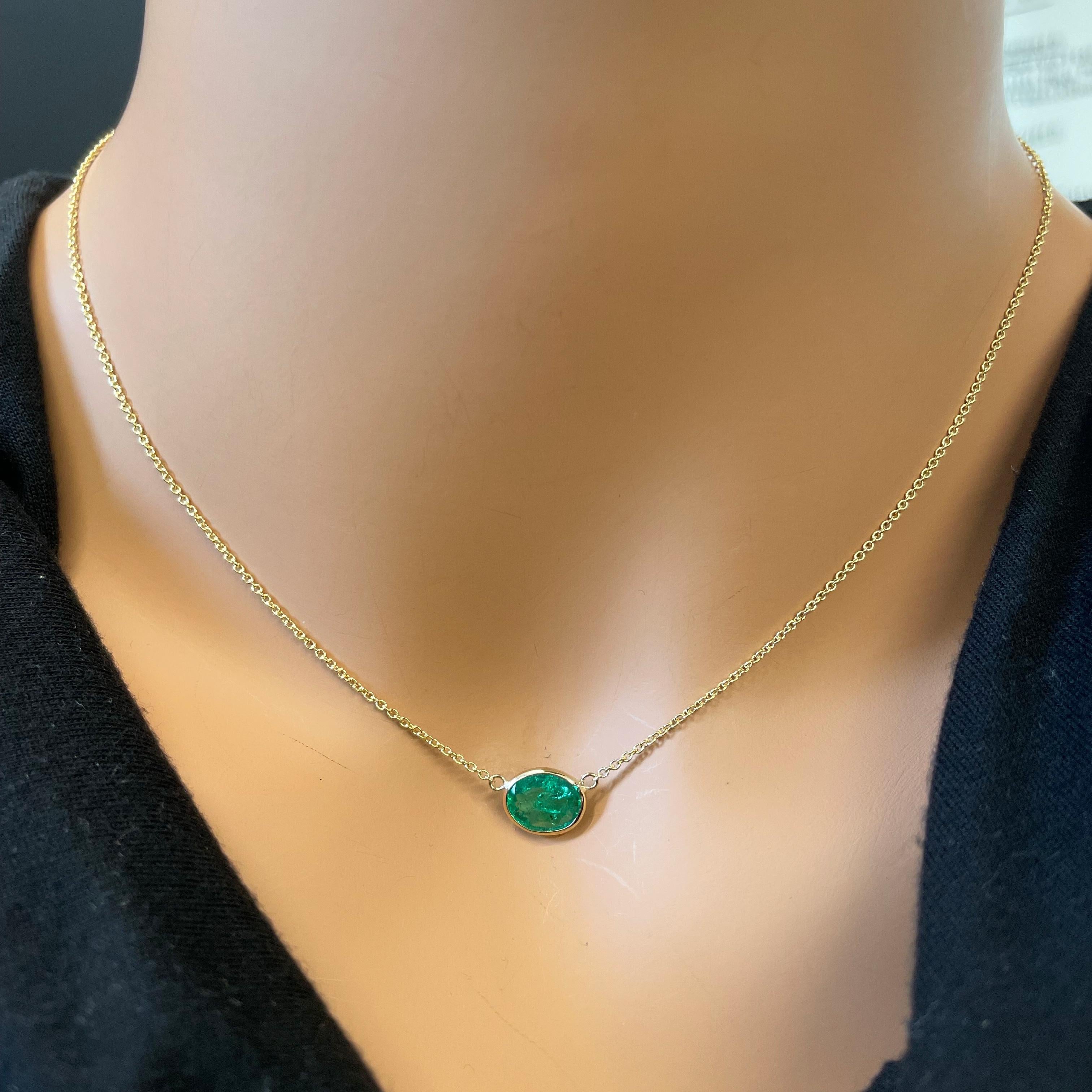 Contemporary 1.96 Carat Green Emerald Oval Cut Fashion Necklaces In 14K Yellow Gold For Sale