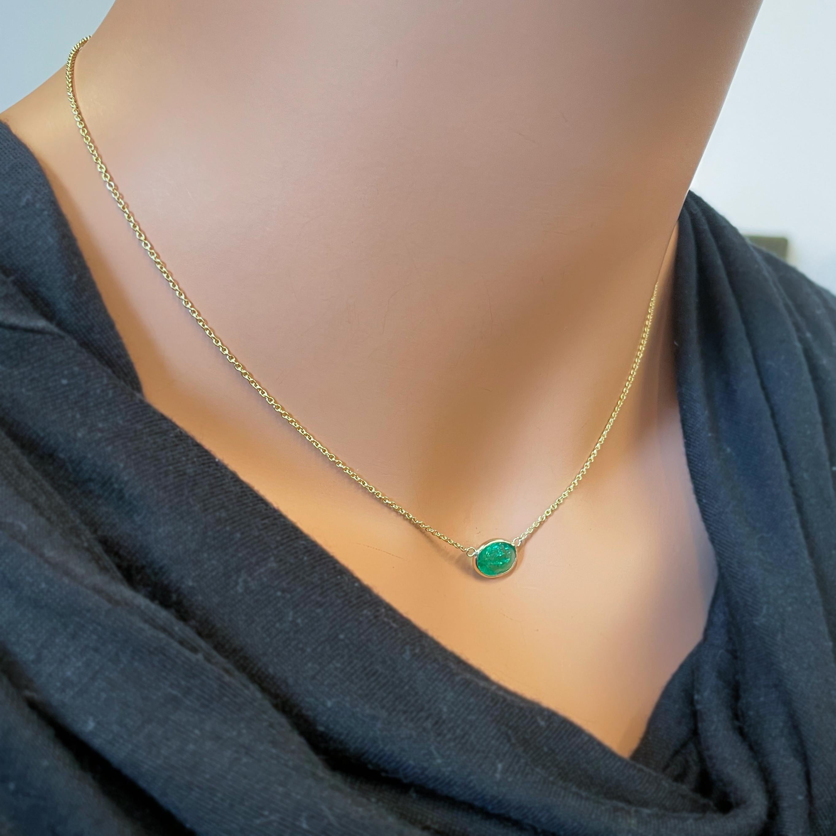 1.96 Carat Green Emerald Oval Cut Fashion Necklaces In 14K Yellow Gold In New Condition For Sale In Chicago, IL
