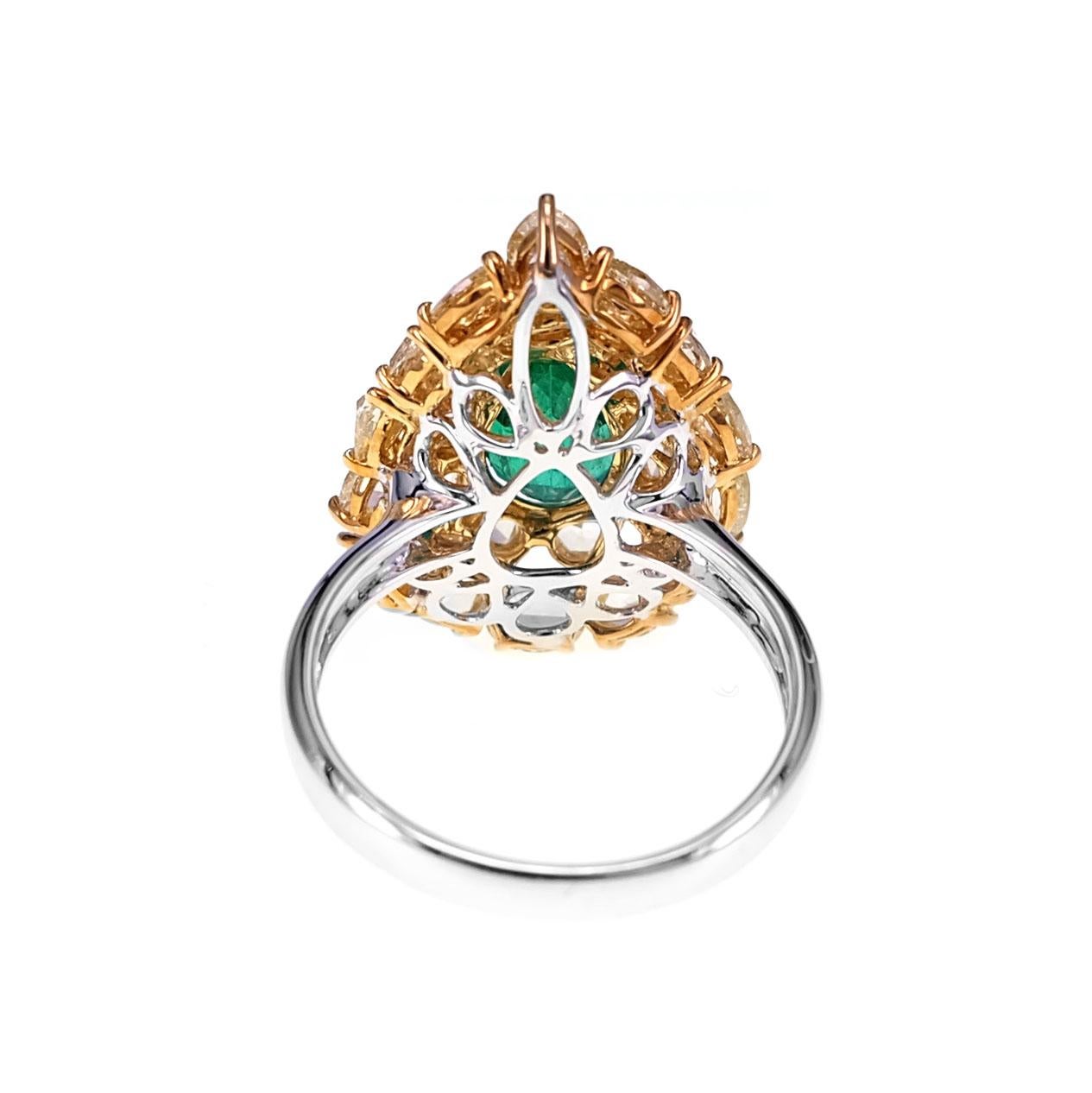 Pear Cut 1.96 Carat Vivid Green Emerald and 2.48 Carat Yellow Diamond Cocktail Ring