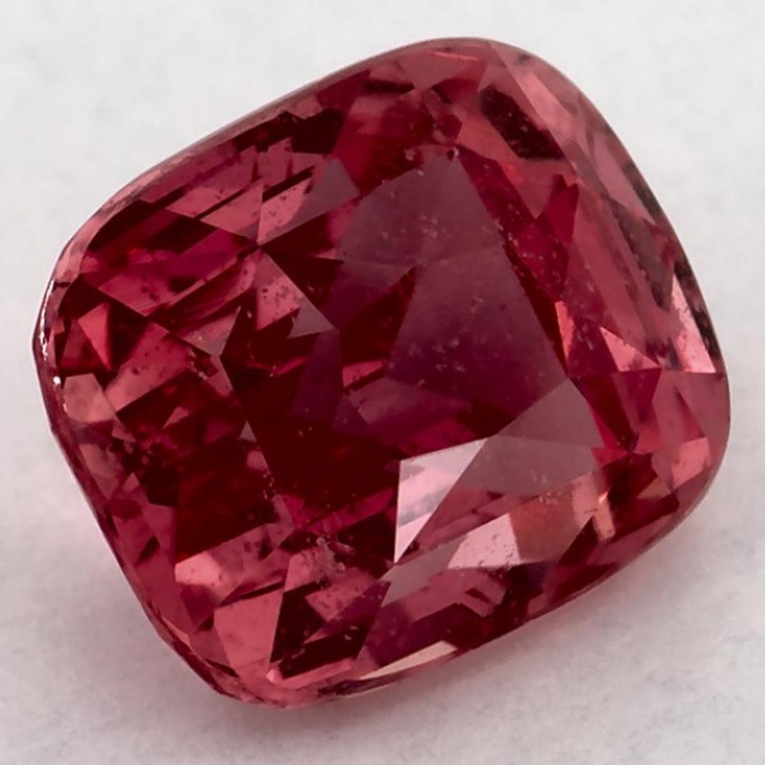 Una pietra natale di settembre molto preziosa con un delizioso colore rosa. Si ritiene che portino fortuna e fortuna alla vita.

Esplora la vivace collezione di smeraldi, rubini e zaffiri nel nostro negozio, disponibili come gemme sciolte e