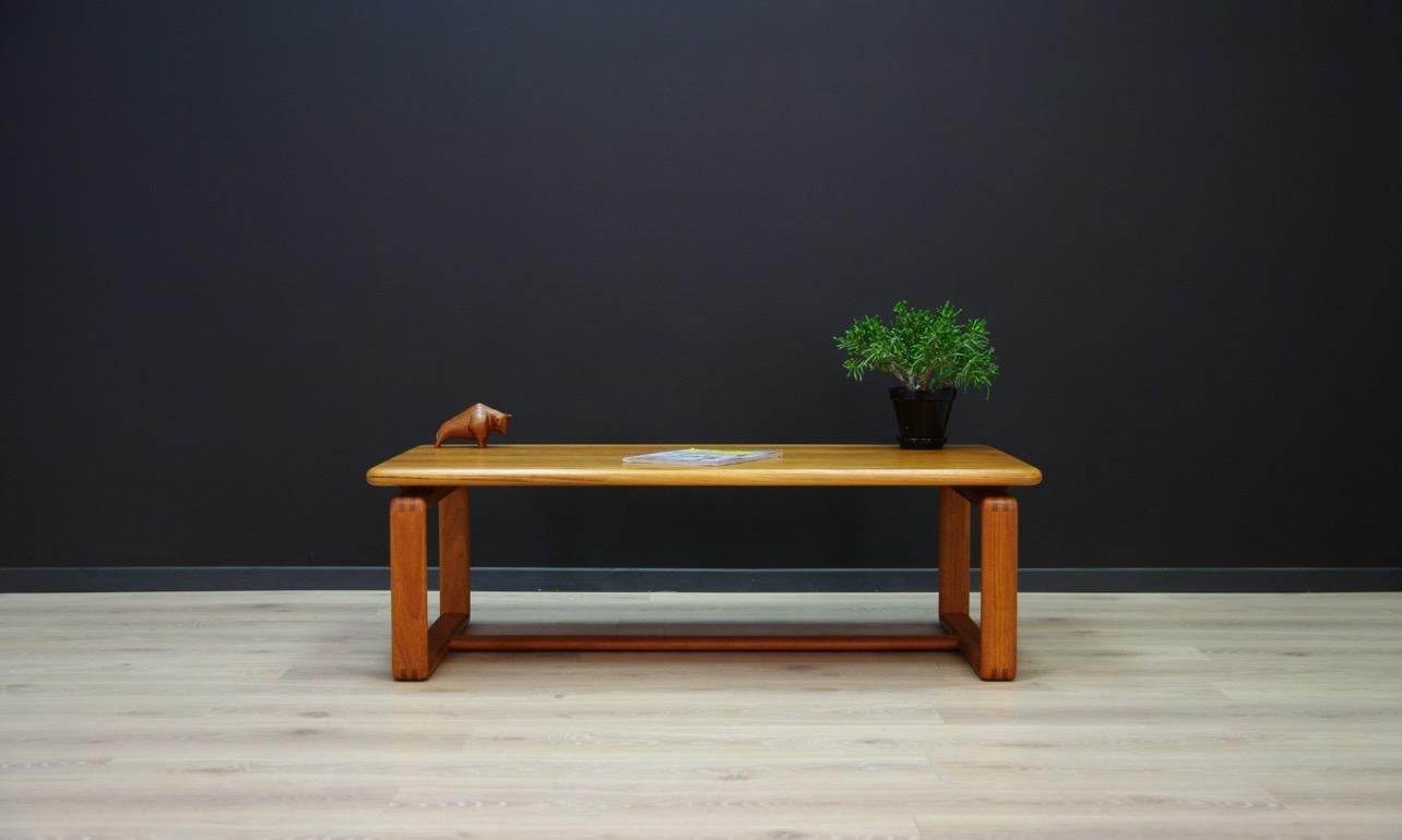 Unique table from the 1960s-1970s, Danish design. Table top veneered with oak, legs made of solid oak. Preserved in good condition - directly for use.

Dimensions: height 41 cm, top 130 cm x 68 cm.
