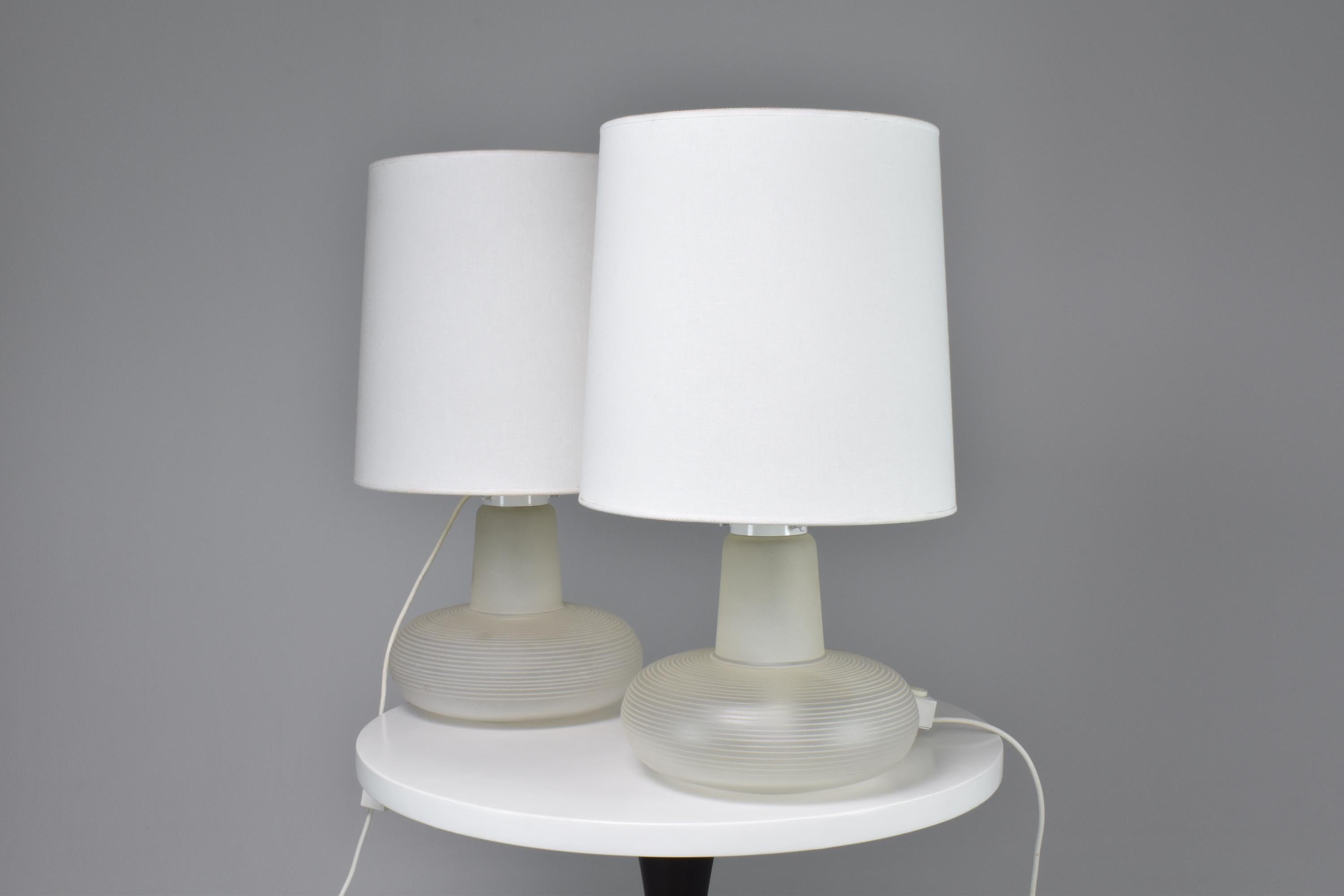 1960-1970 Pair of Italian Murano Table Lamps Attributed to Carlos Nason 4
