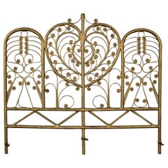 Testiera completa in vimini dipinta d'oro Hollywood Regency del 1960-1970