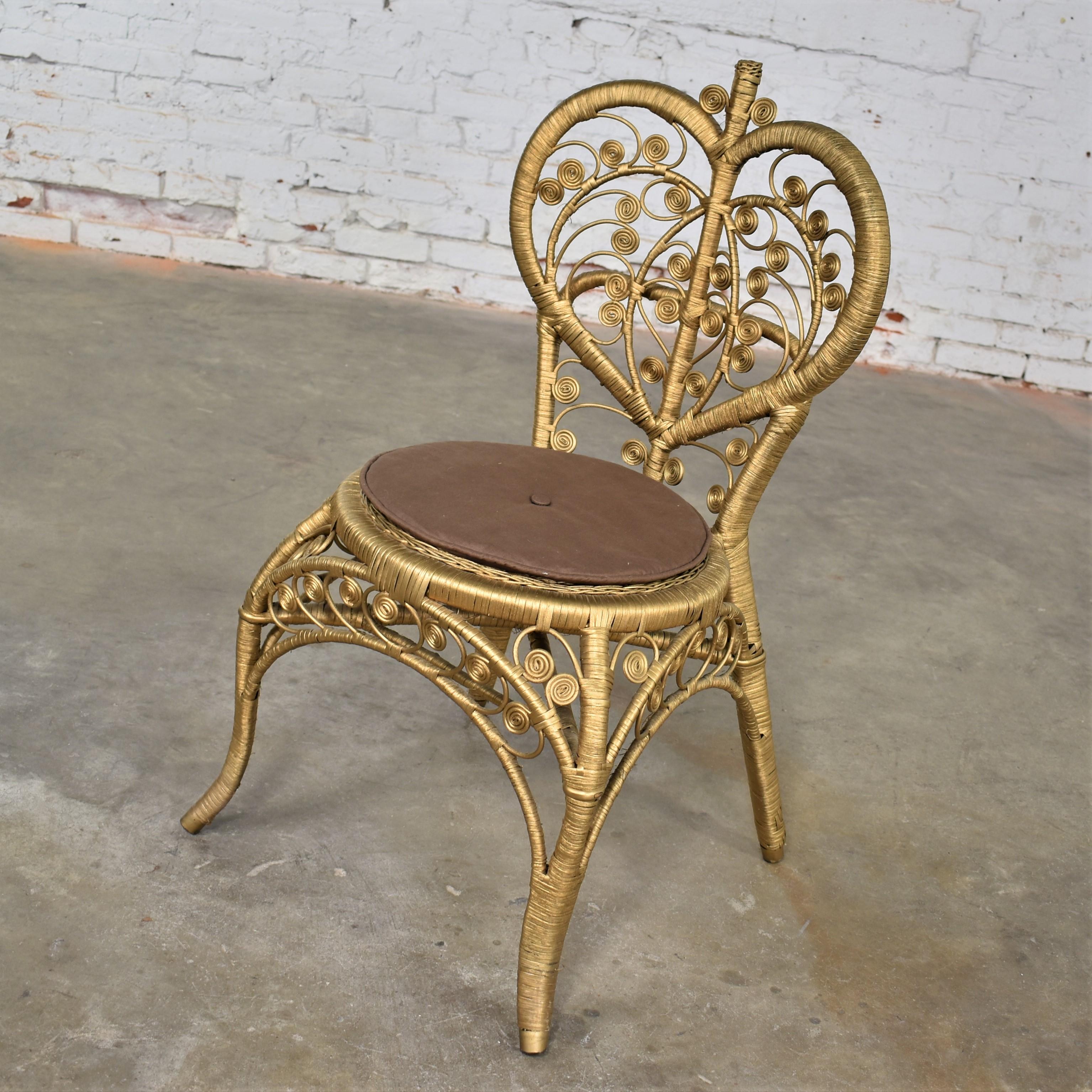 1960-1970’s Hollywood Regency Bohemian Gold Wicker Accent Chair Heart Shape Back For Sale 3