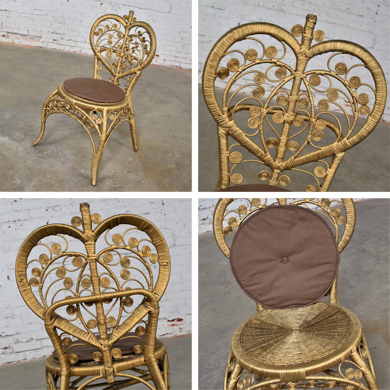 1960-1970’s Hollywood Regency Bohemian Gold Wicker Accent Chair Heart Shape Back For Sale 12