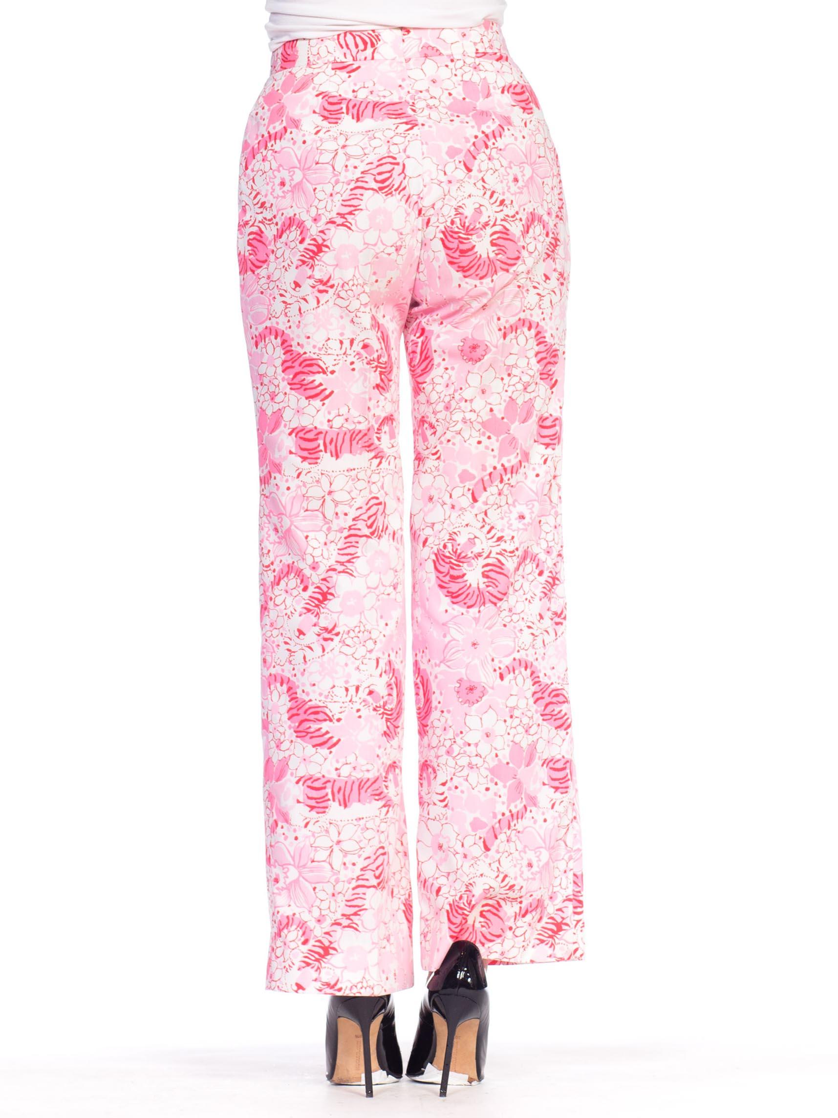 1970S LILLY PULITZER Pink  & White Cotton Floral Tiger Print Pants In Excellent Condition In New York, NY