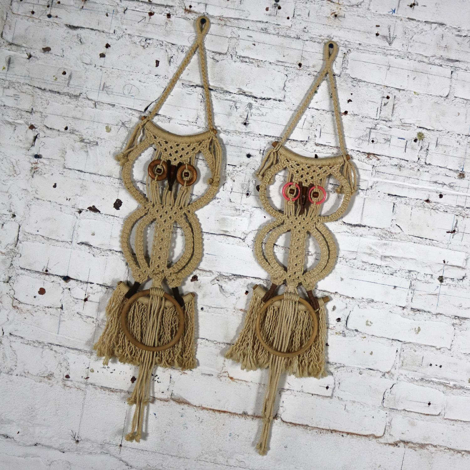 Mid-Century Modern 1960-1970’s MCM Boho Chic Macrame Owl Wall Hanging Towel Rings a Pair   For Sale