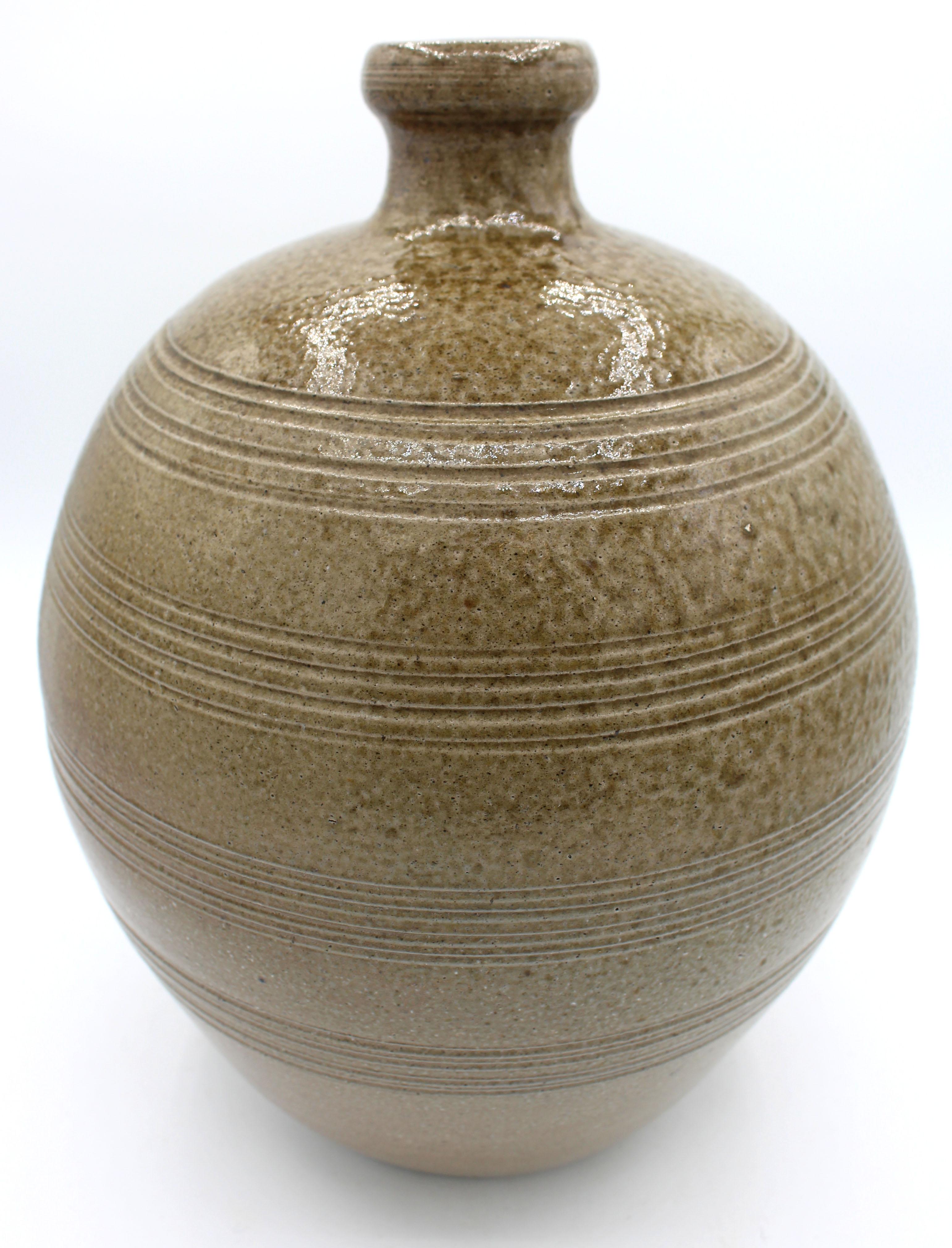 Américain 1960-1972 Pichet en poterie émaillée au sel par Ben Owen I en vente