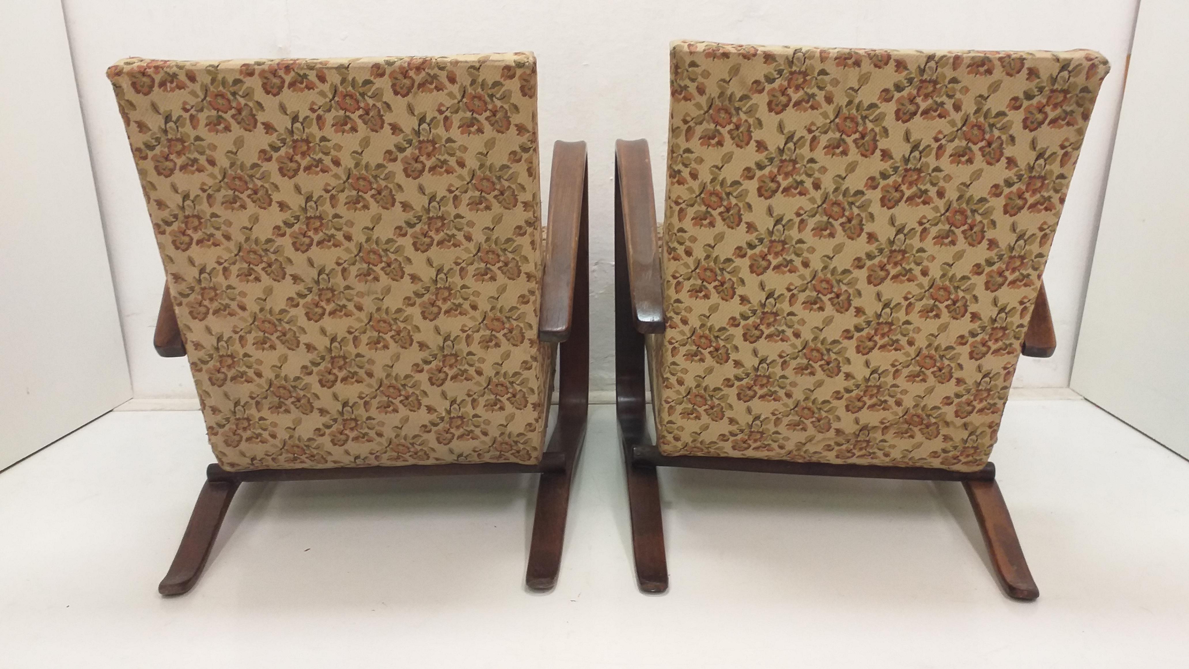 2x fauteuils Halabala de 1960, H 269 et table à araignée, Tchécoslovaquie en vente 3
