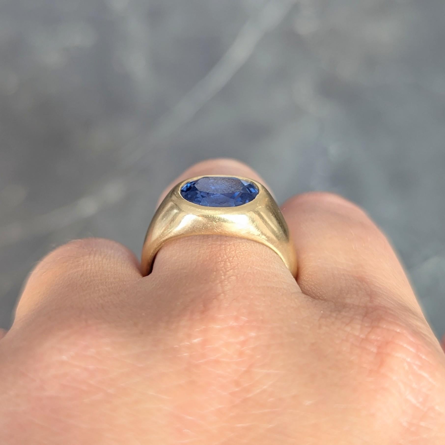 1960 4.34 CTW No Heat Ceylon Sapphire 18K Yellow Gold Vintage Signet Ring GIA 7