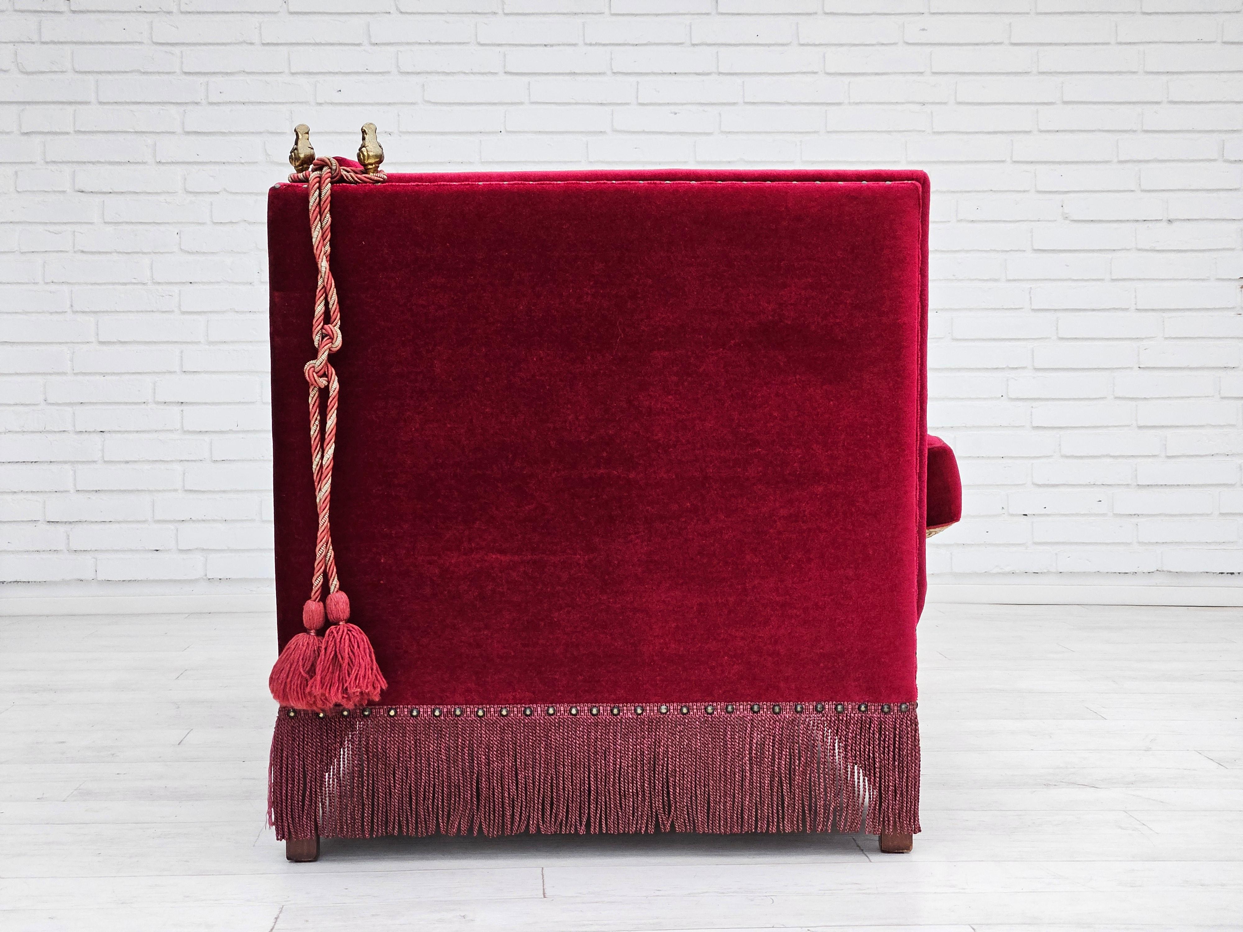 Milieu du XXe siècle 1960-70, canapé danois à 2 places en velours, très bon état d'origine. en vente