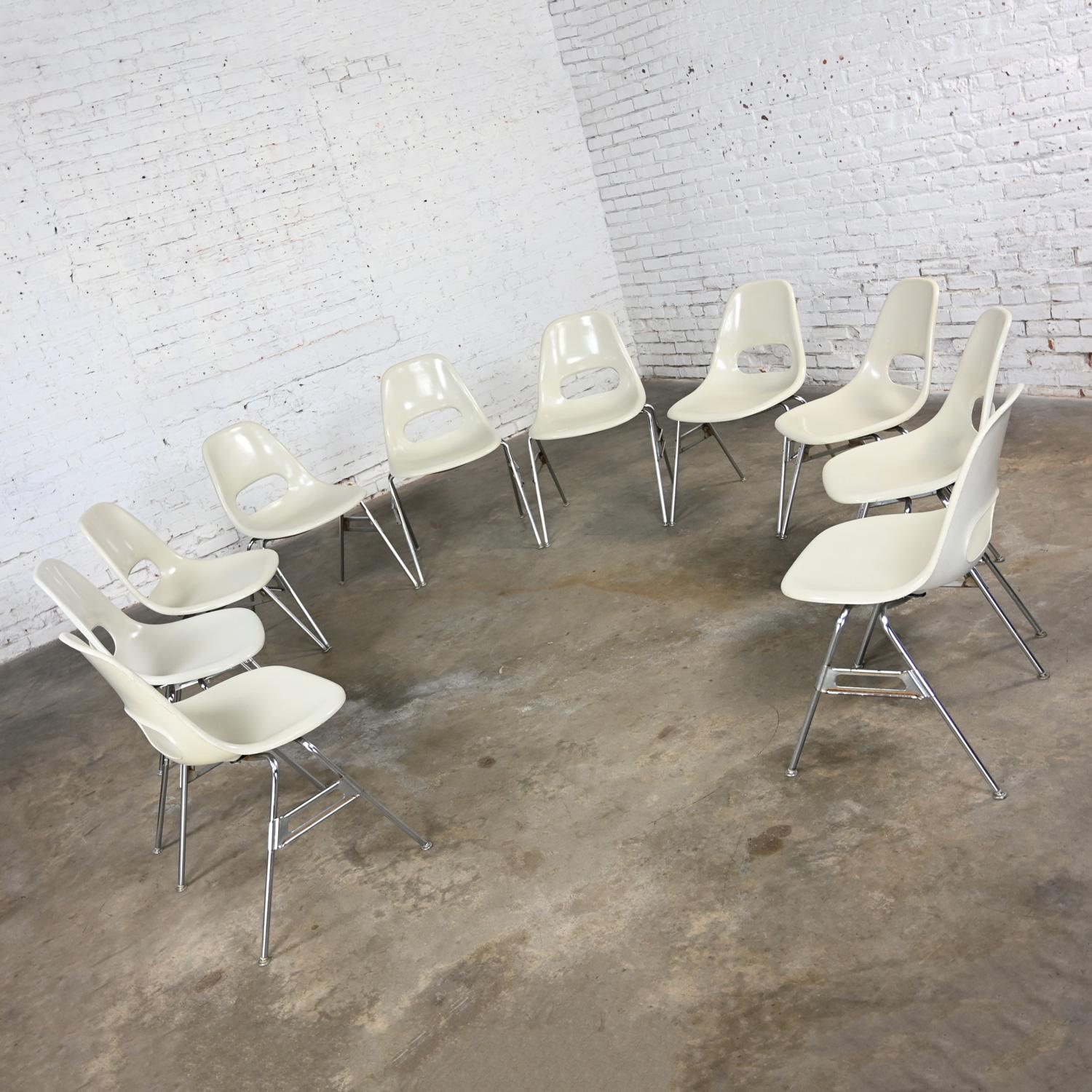 1960-70’s MCM Krueger International White Fiberglass & Chrome Stacking Chairs 10 4