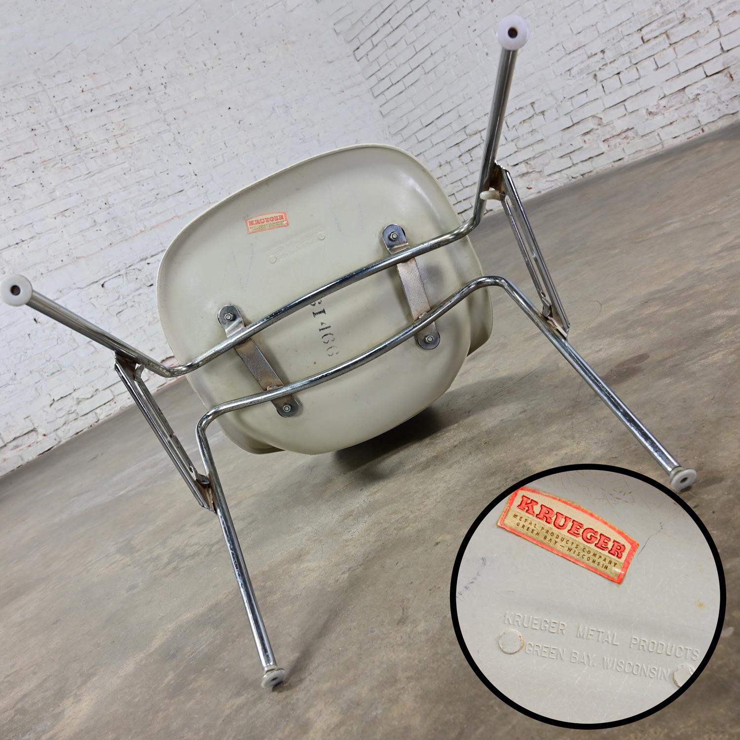 1960-70’s MCM Krueger International White Fiberglass & Chrome Stacking Chairs 10 11