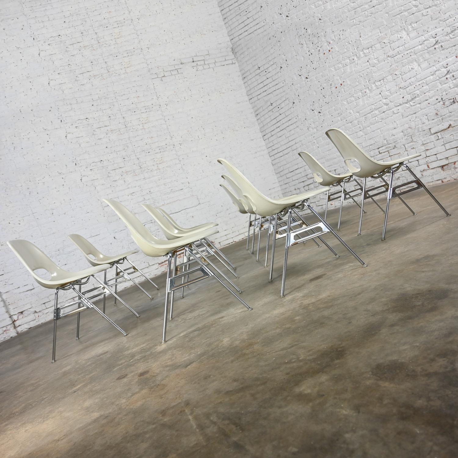 1960-70’s MCM Krueger International White Fiberglass & Chrome Stacking Chairs 10 2