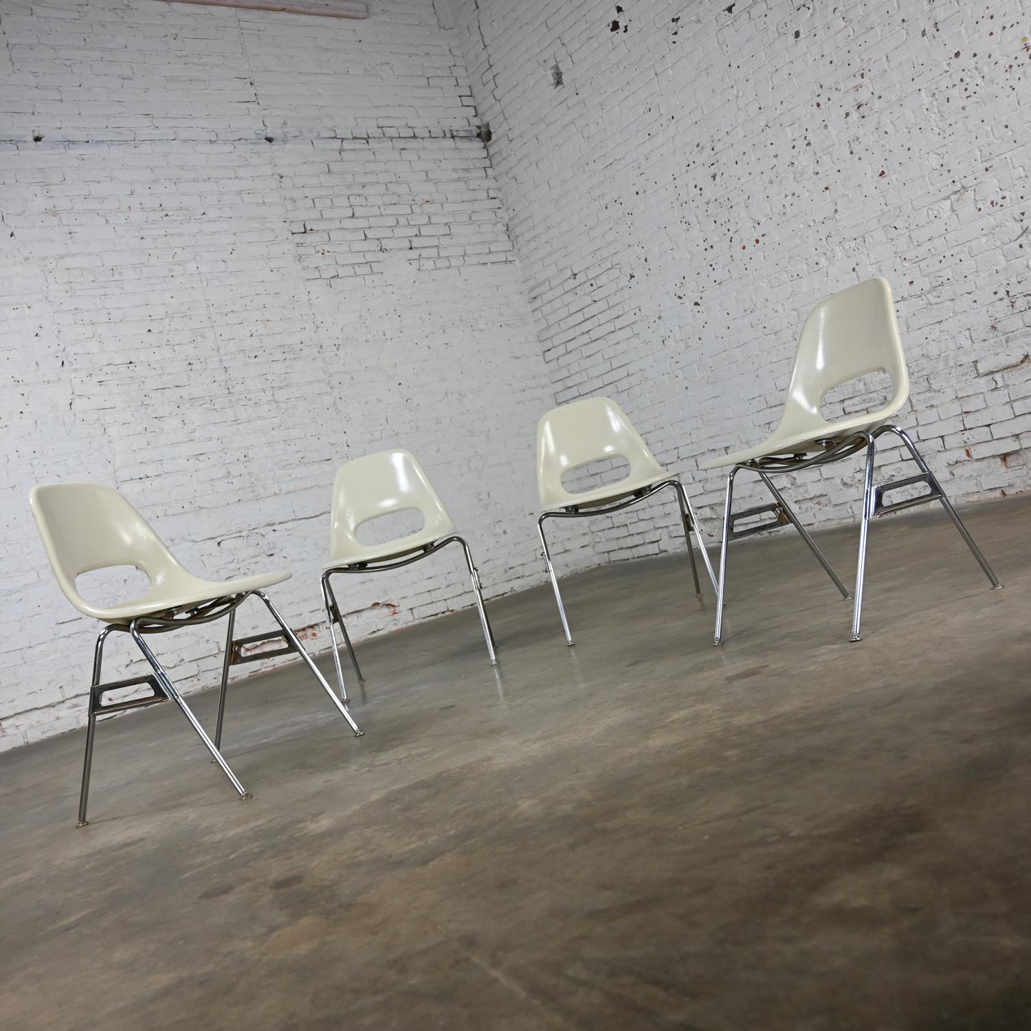 1960-70’s MCM Krueger International White Fiberglass & Chrome Stacking Chairs 4 For Sale 1