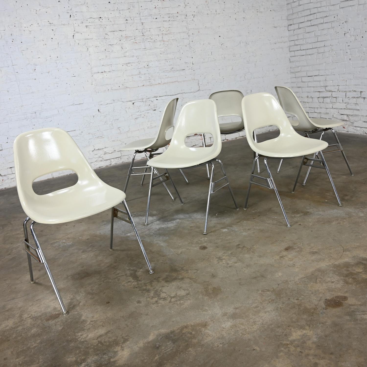 1960-70’s MCM Krueger International White Fiberglass & Chrome Stacking Chairs 6 10