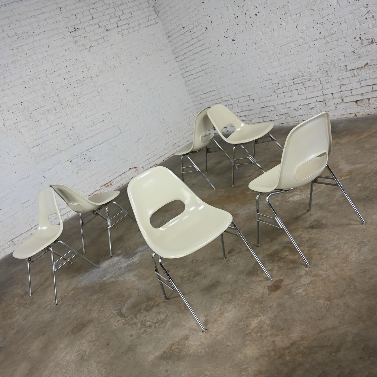 1960-70’s MCM Krueger International White Fiberglass & Chrome Stacking Chairs 6 3
