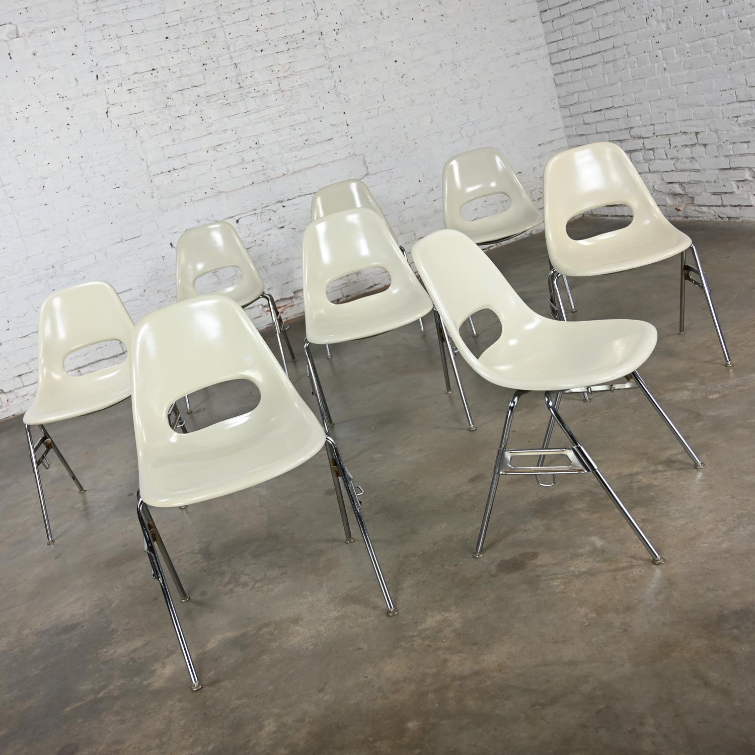 1960-70’s MCM Krueger International White Fiberglass & Chrome Stacking Chairs 8 3
