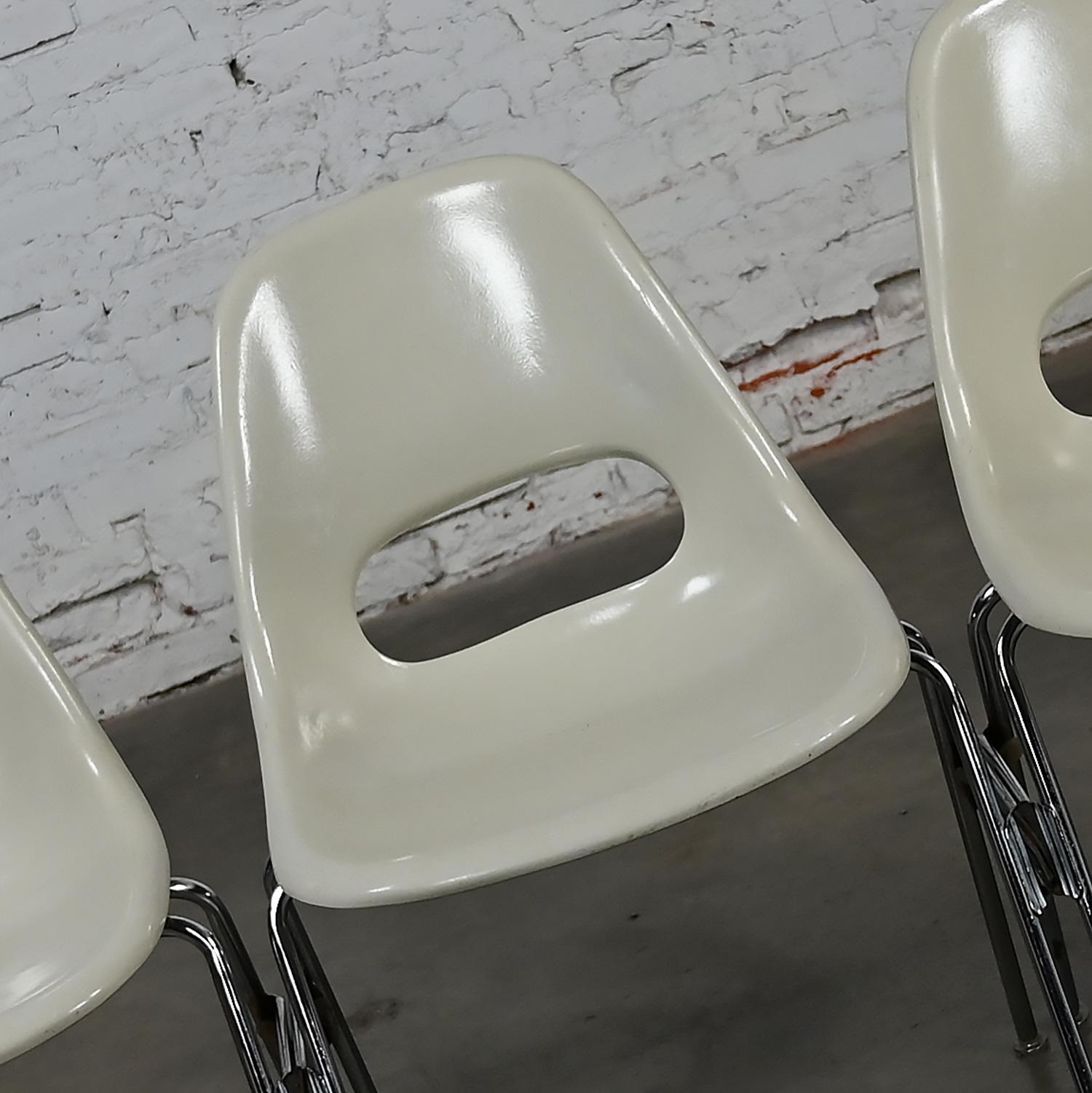 1960-70’s MCM Krueger International White Fiberglass & Chrome Stacking Chairs 8 7