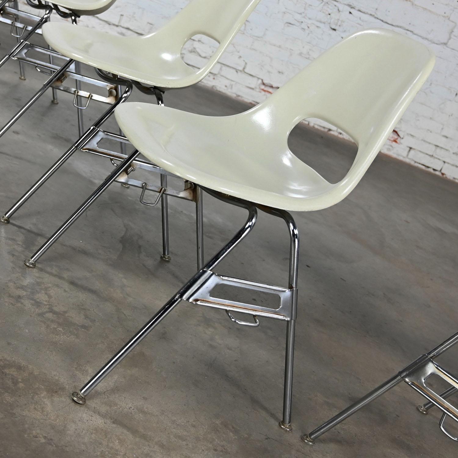 1960-70’s MCM Krueger International White Fiberglass & Chrome Stacking Chairs 8 9