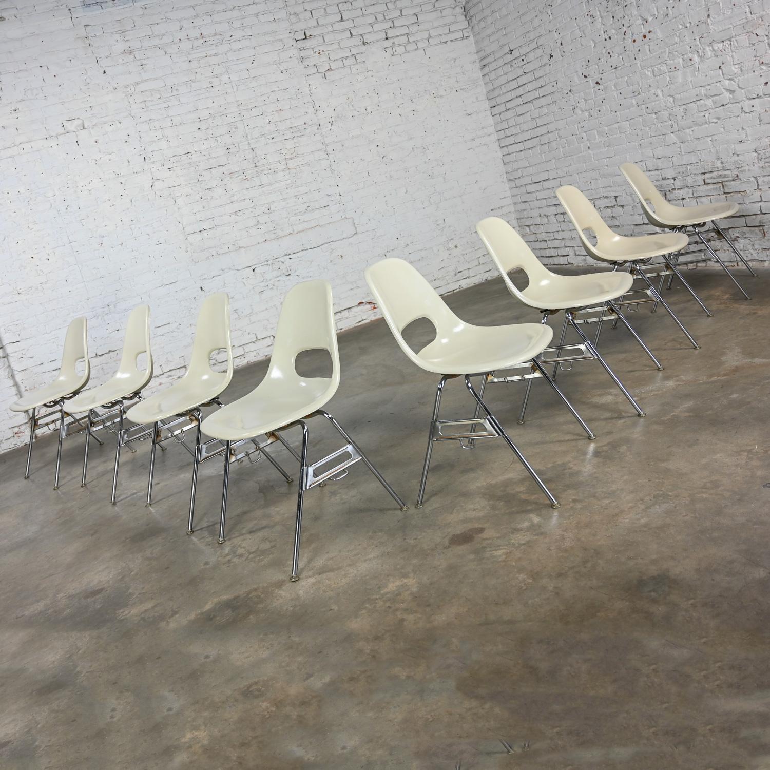 1960-70’s MCM Krueger International White Fiberglass & Chrome Stacking Chairs 8 11