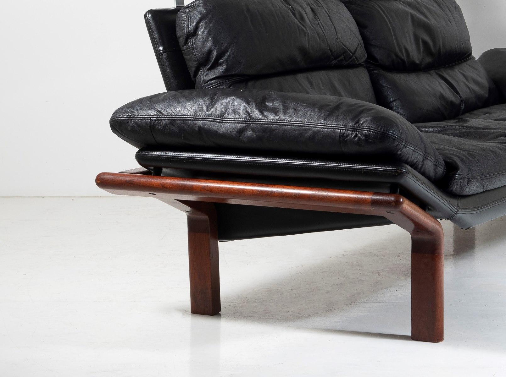 1960-70s Mid-Century Modern Danish Black Leather and Teak Sofa by Komfort For Sale 8