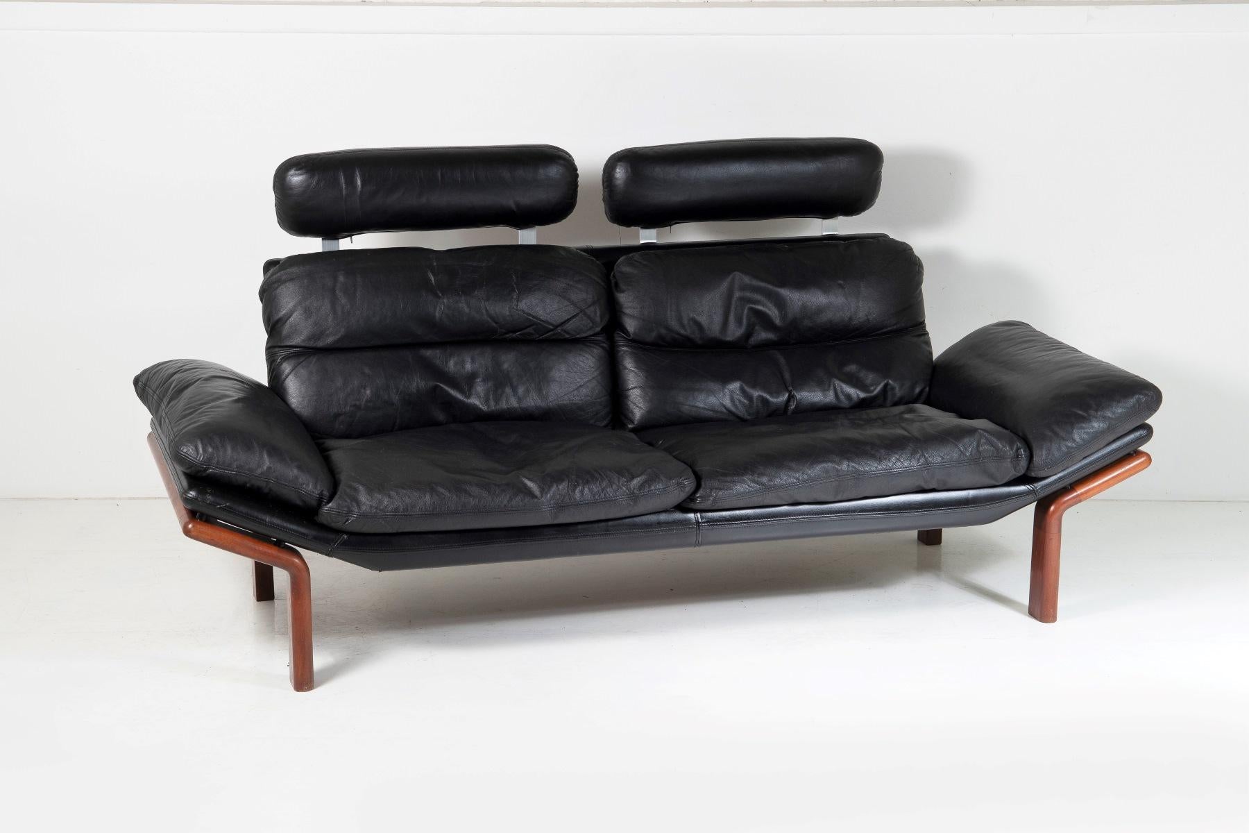 20th Century 1960-70s Mid-Century Modern Danish Black Leather and Teak Sofa by Komfort For Sale