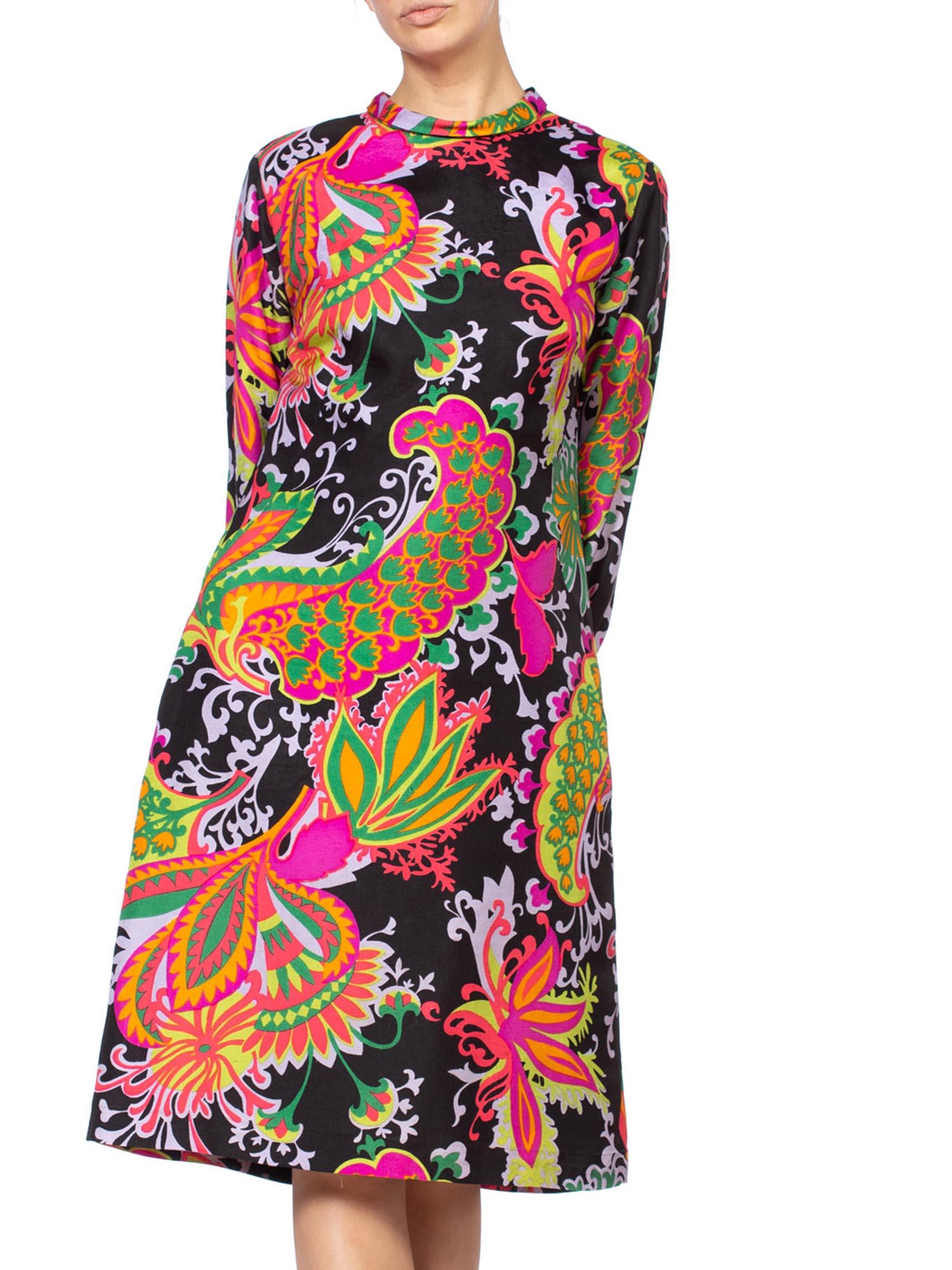 1960'S 1960/70'S Mod Psychedelic Neon Floral Paisley Dress In Excellent Condition For Sale In New York, NY