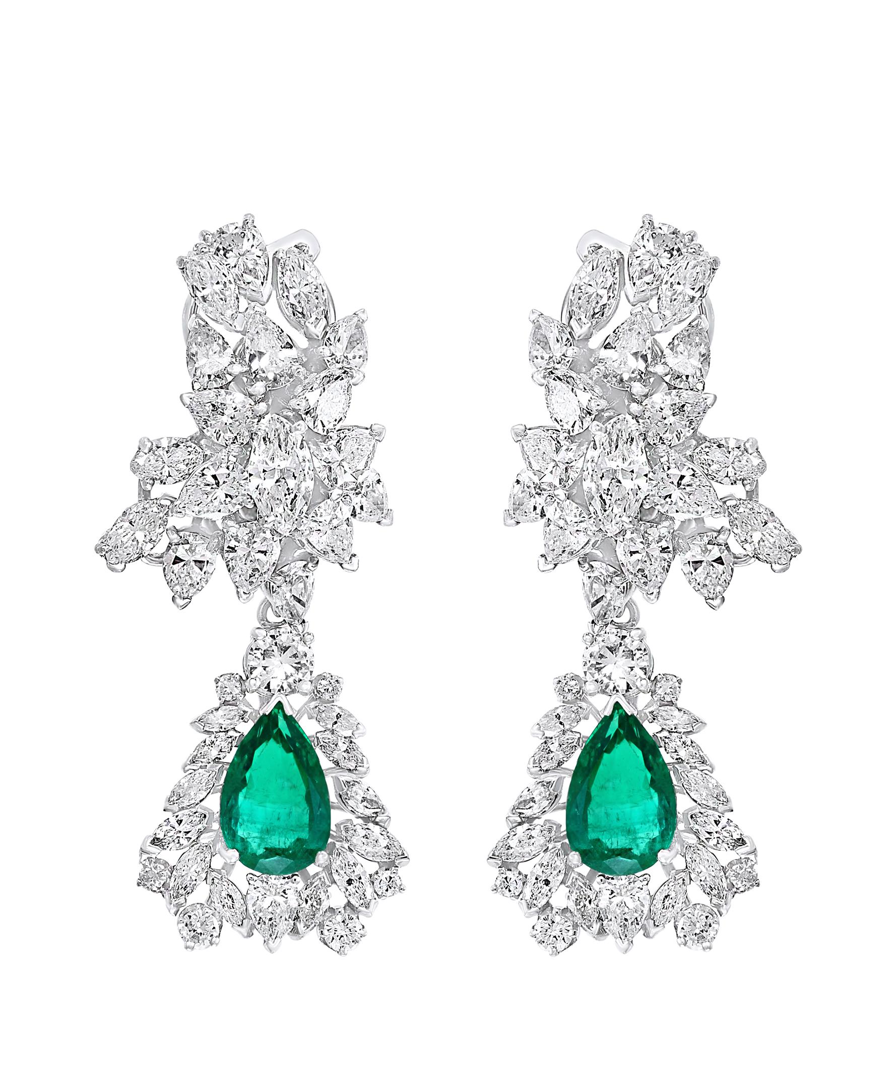 1960 AGL-zertifizierte kolumbianische kleine traditionelle Smaragd-Diamant-Tropfen-Ohrringe PT (Tropfenschliff) im Angebot