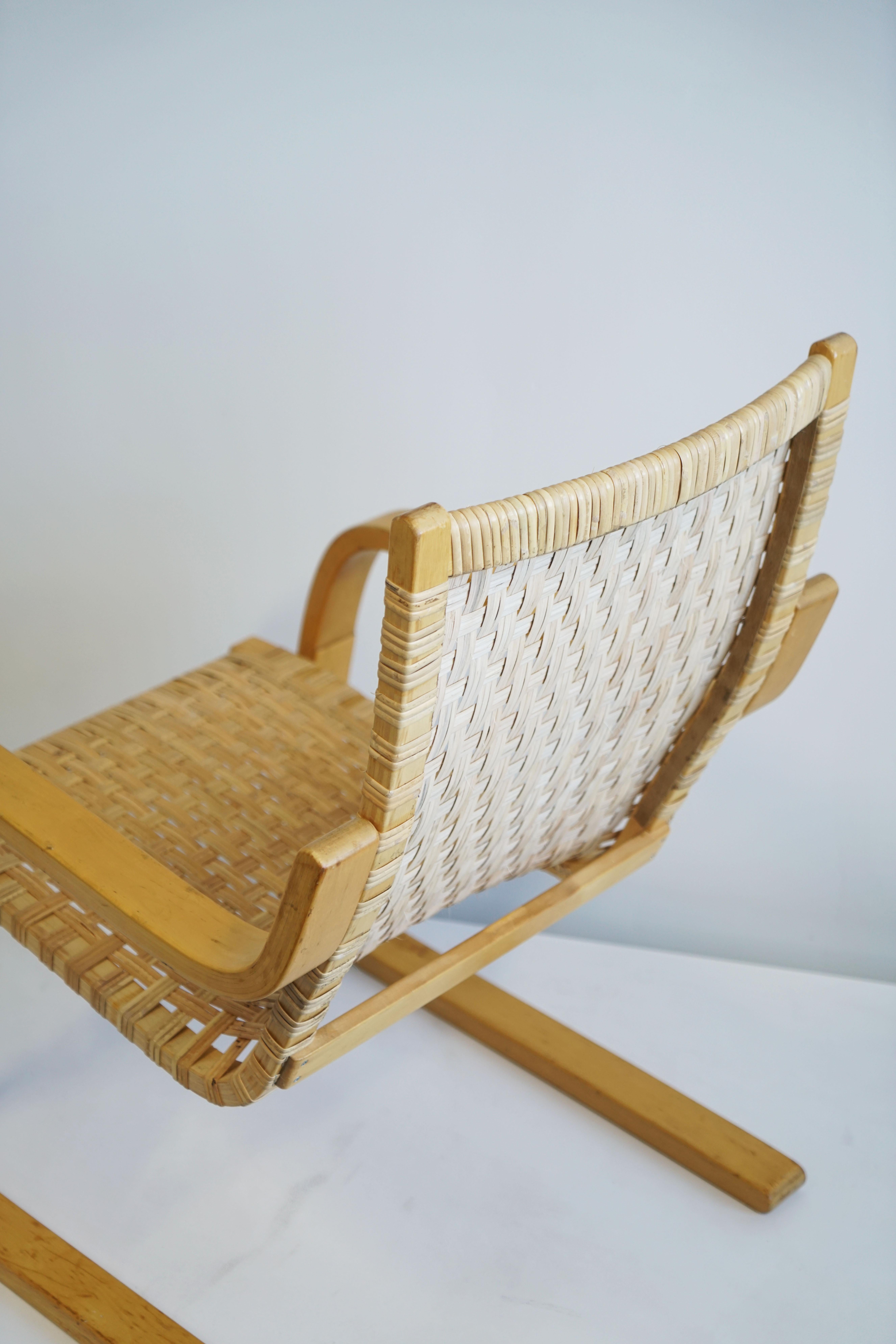 1960 Alvar Aalto Cantilever Chair Model 406 by Artek in Birch and Cane Webbing For Sale 5