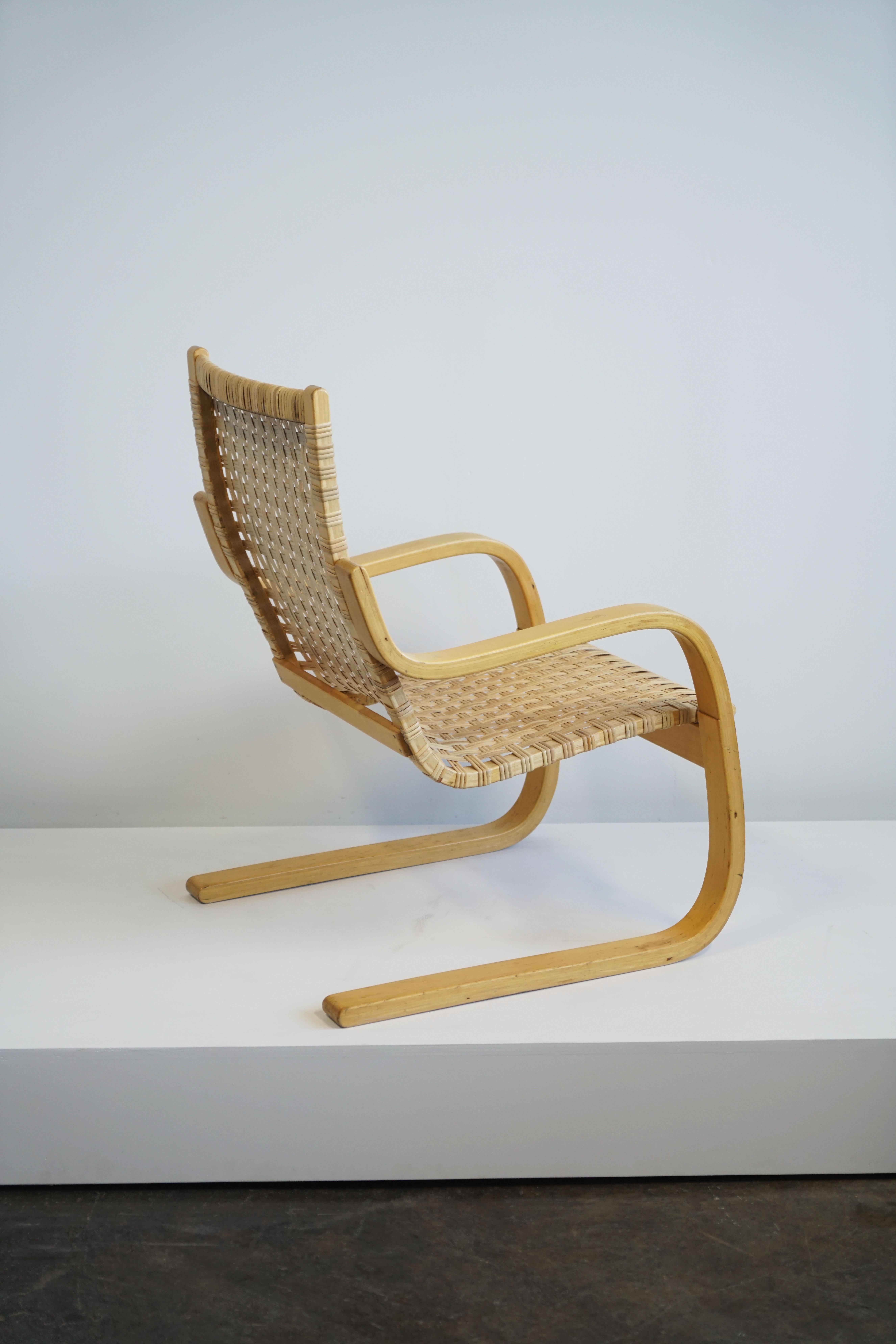 1960 Alvar Aalto Cantilever Chair Model 406 by Artek in Birch and Cane Webbing For Sale 2