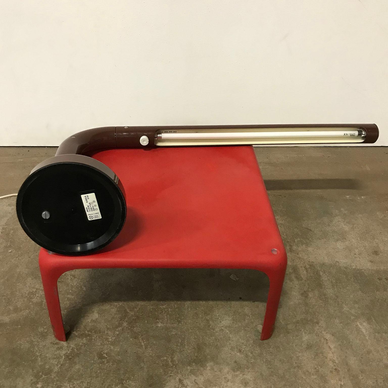 1960, Anders Pehrson for Atelje Lyktan, Sweden, Tube Desk Lamp in Brown Plastic For Sale 8