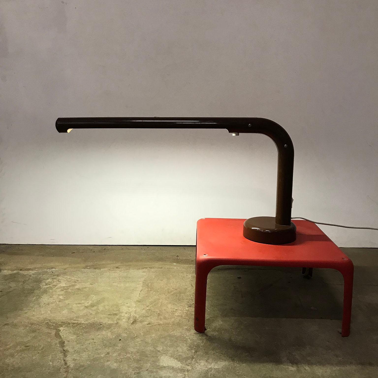 Mid-20th Century 1960, Anders Pehrson for Atelje Lyktan, Sweden, Tube Desk Lamp in Brown Plastic For Sale