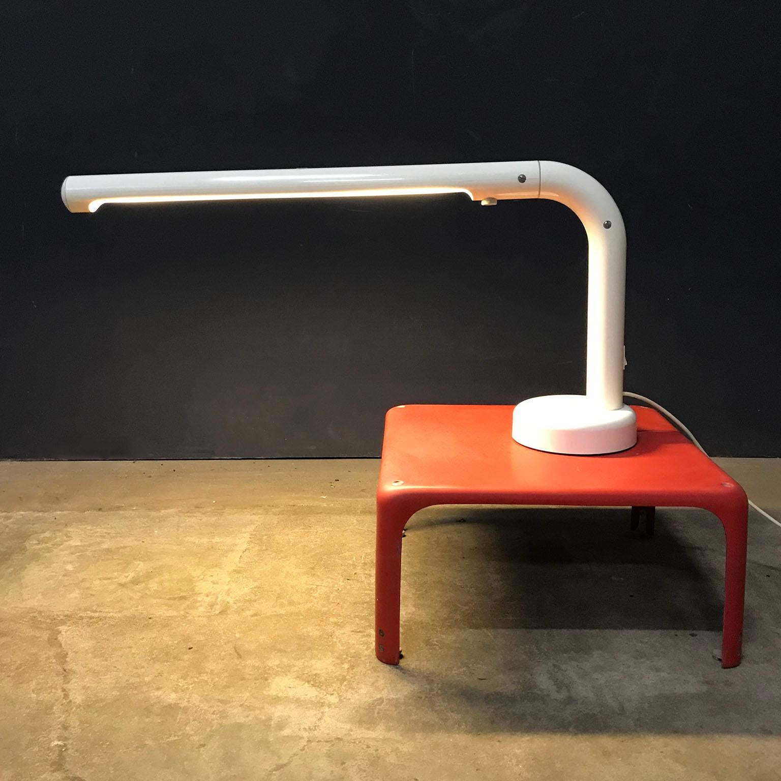 1960, Anders Pehrson for Atelje Lyktan, Sweden, Tube Desk Lamp Off-White Plastic For Sale 1