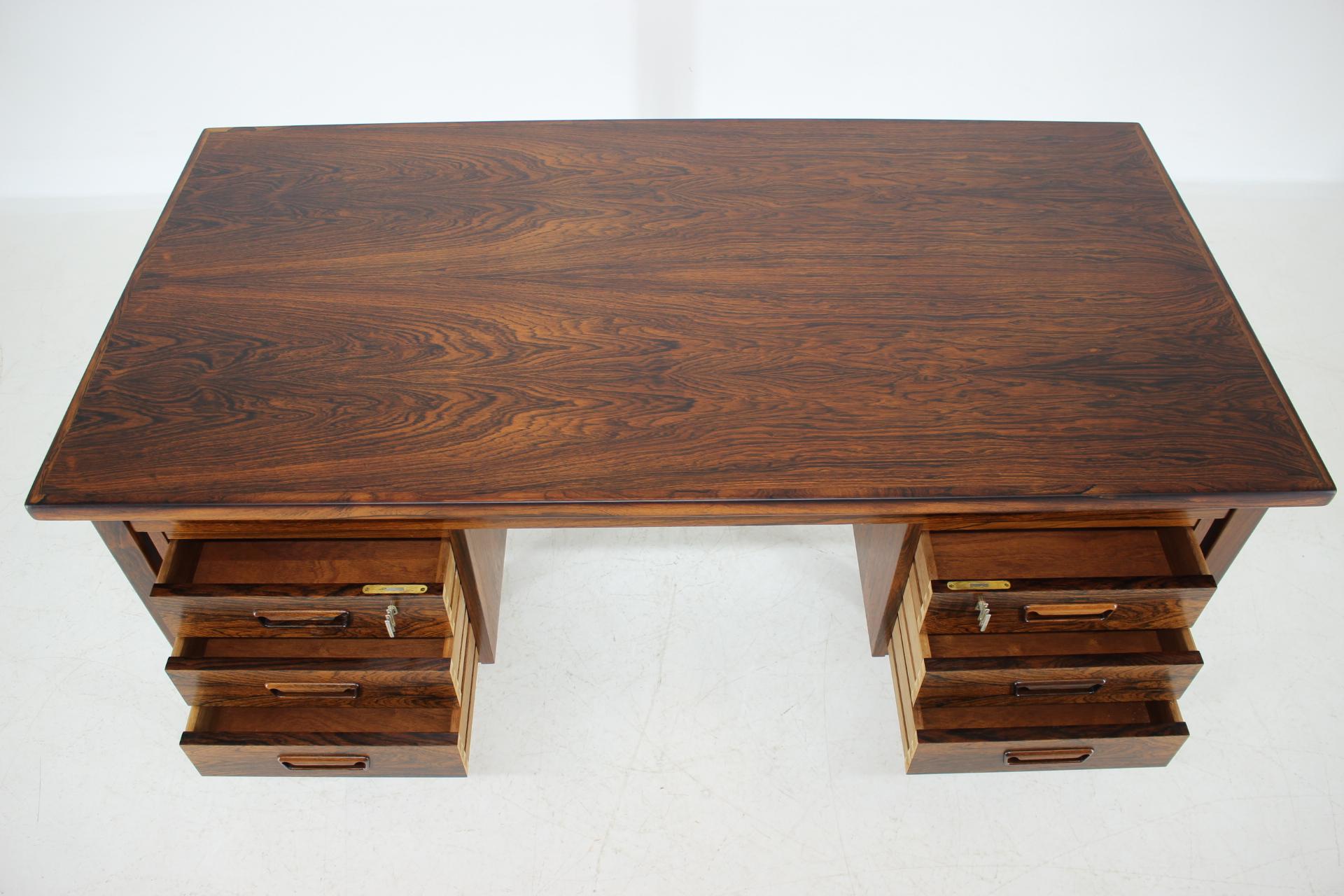 1960 Arne Wahl Iversen Palisander Desk, Denmark In Good Condition In Praha, CZ