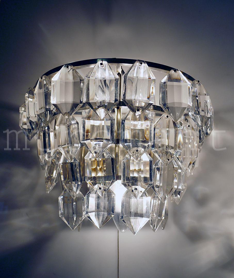 Pair of 1960 Austria Bakalowits Wall Sconces Facetted Crystals and Silver Plated In Good Condition For Sale In Niederdorfelden, Hessen