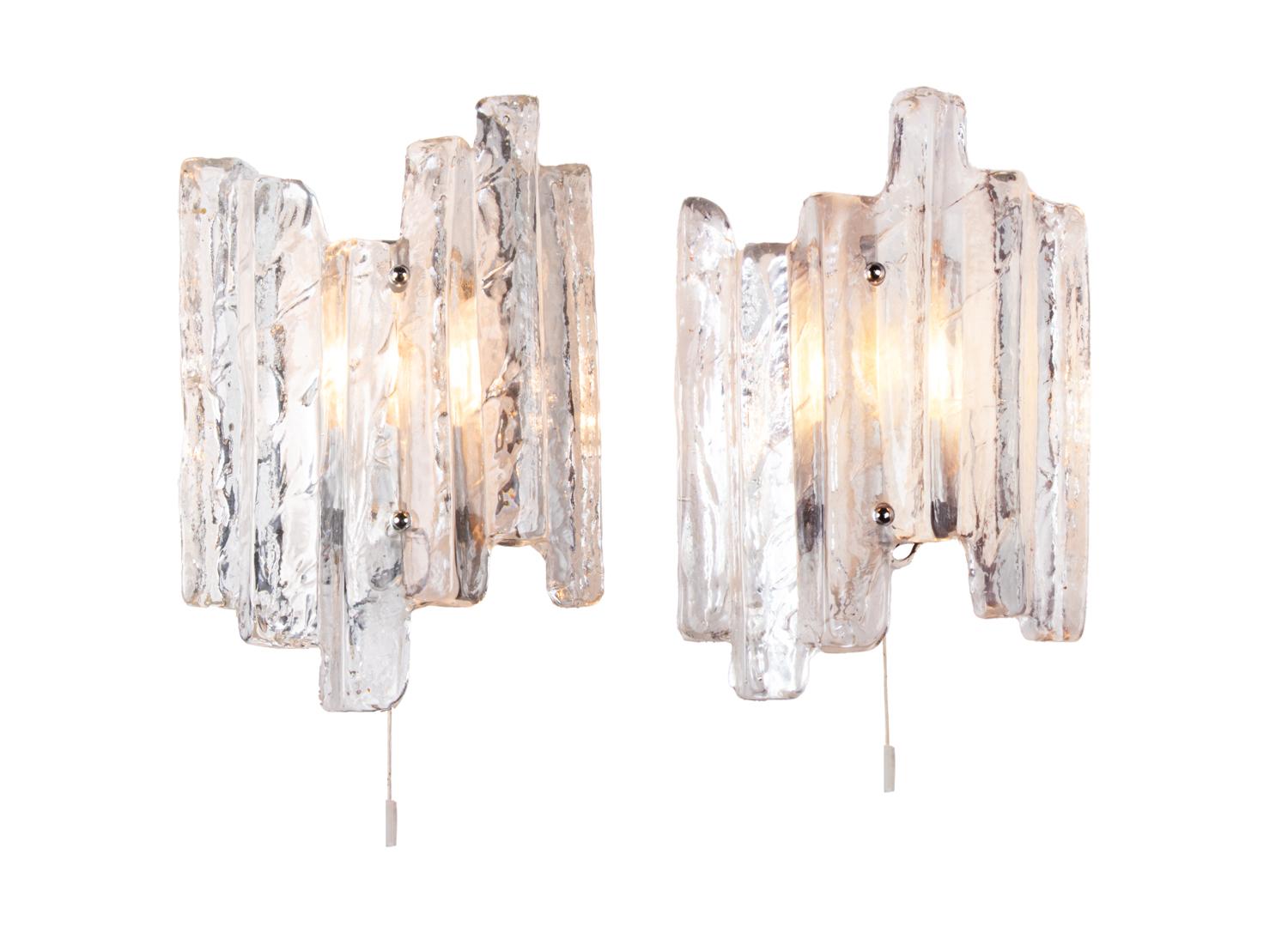 Murano Glass 1 (of 2) Pair of  Kalmar Wall Sconces Frosted Glass and Chrome, Austria 1960s For Sale