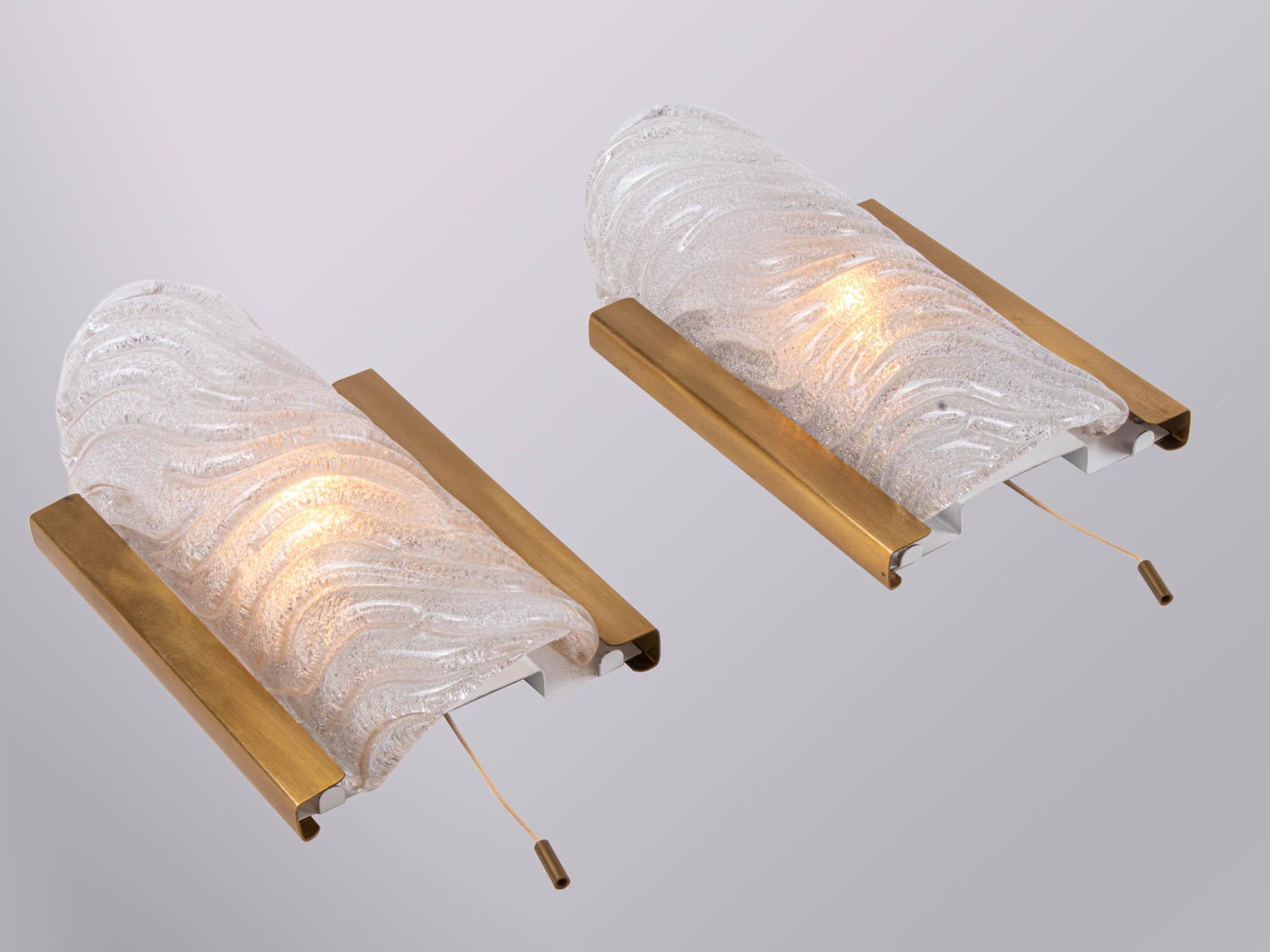 Mid-Century Modern 1 (of 2) Pair of 1960 Austria Kalmar Wall Sconces Murano Glass and Brass For Sale