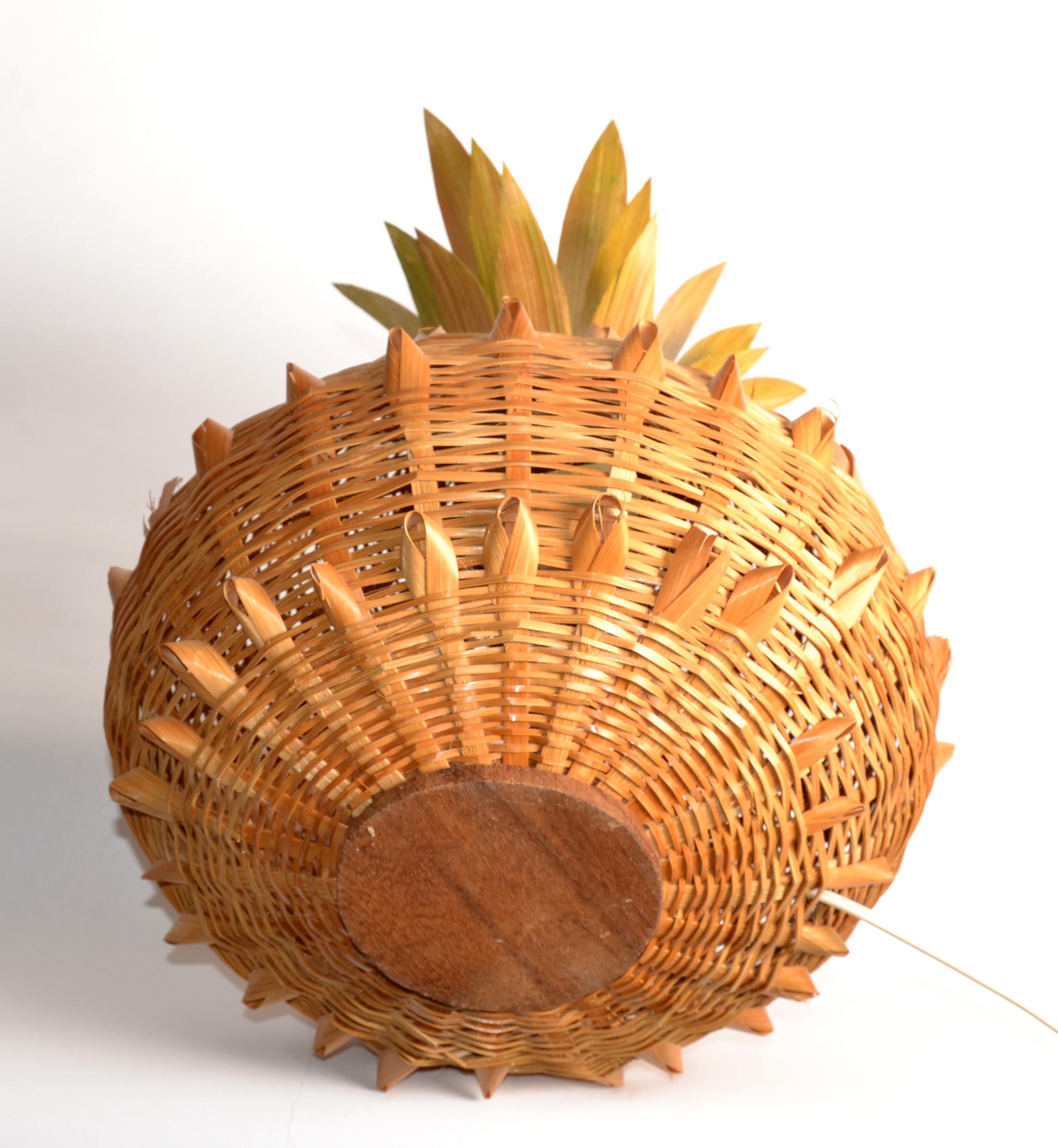 1960 Bohemian Handmade Rattan Cane Wood Pineapple Tischlampe Mid-Century Modern im Angebot 5
