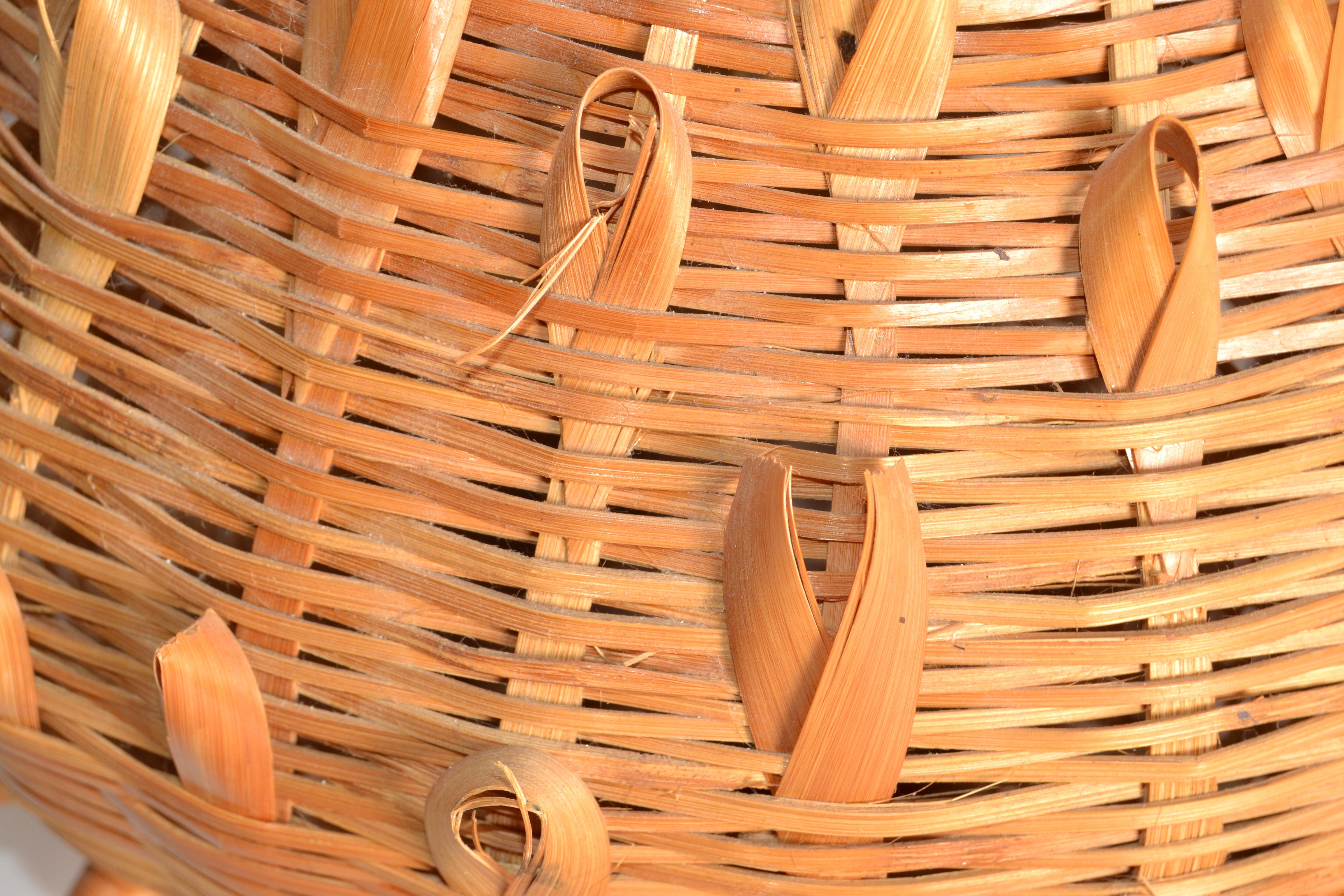 1960 Bohemian Handmade Rattan Cane Wood Pineapple Tischlampe Mid-Century Modern im Angebot 1