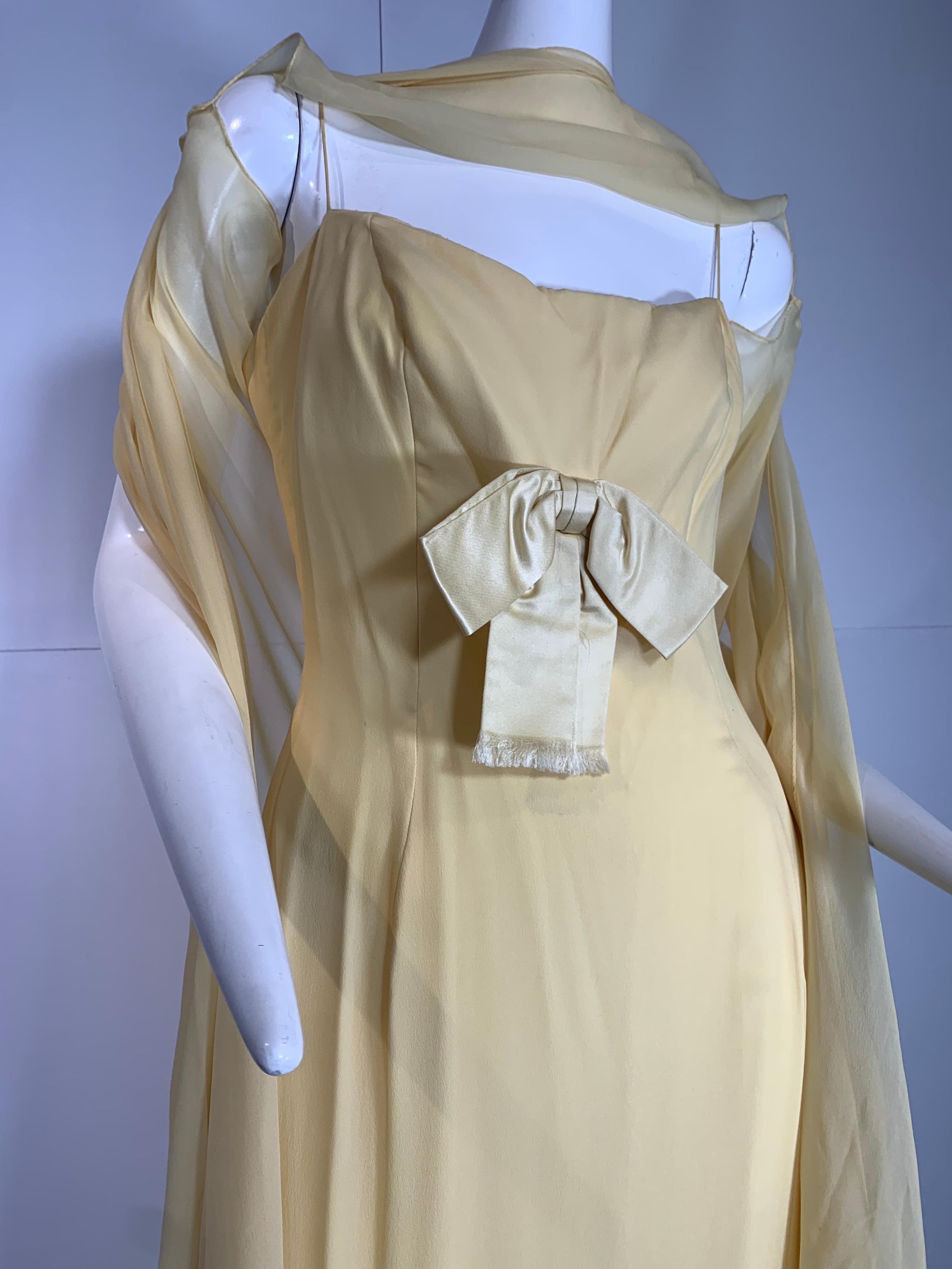 1960 Bonwit Teller Pale Yellow Silk Chiffon Column & Overlay Gown  For Sale 3