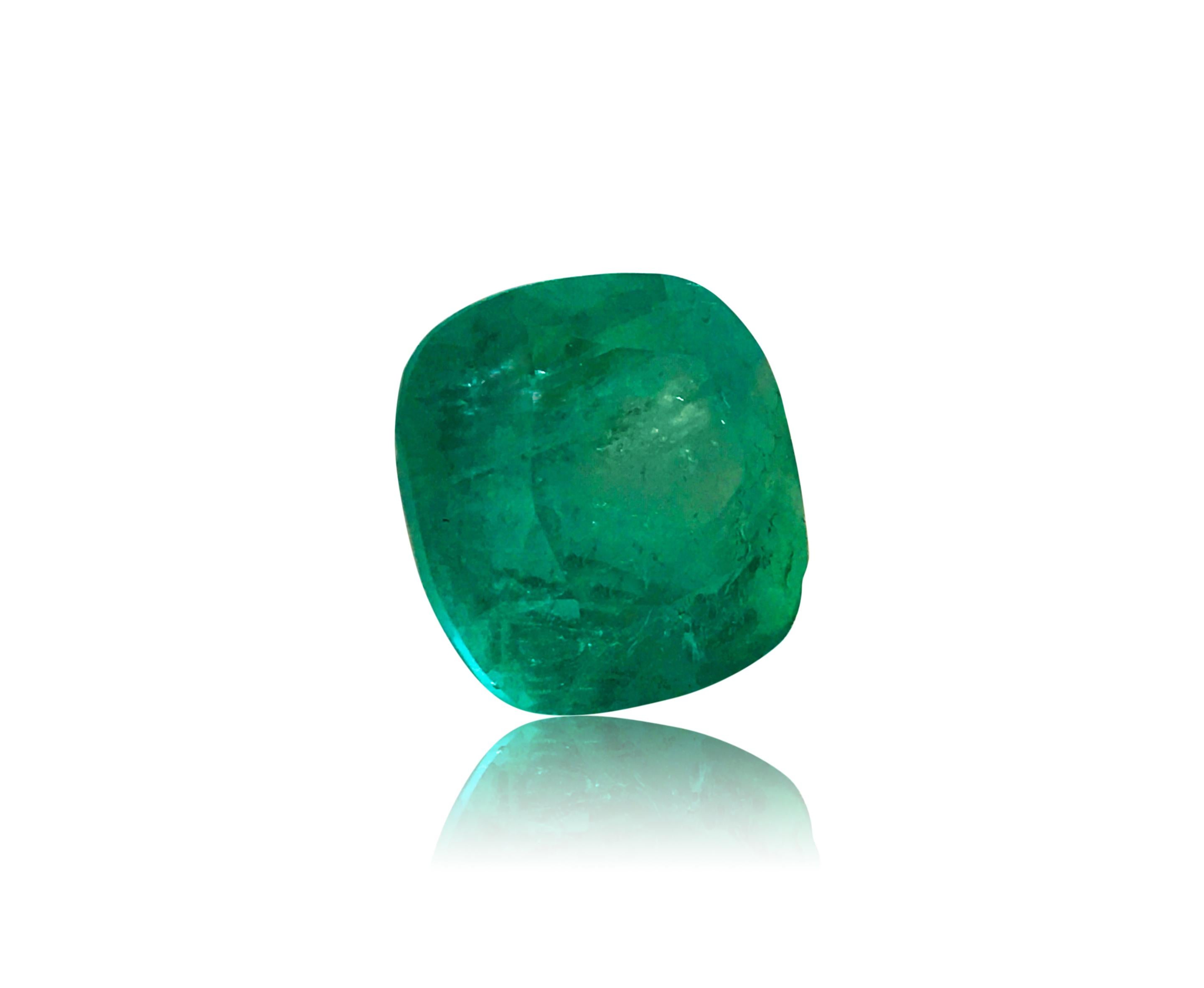 19.60 Carat Natural Loose Emerald Gemstone. AAA Gem In Excellent Condition For Sale In Miami, FL