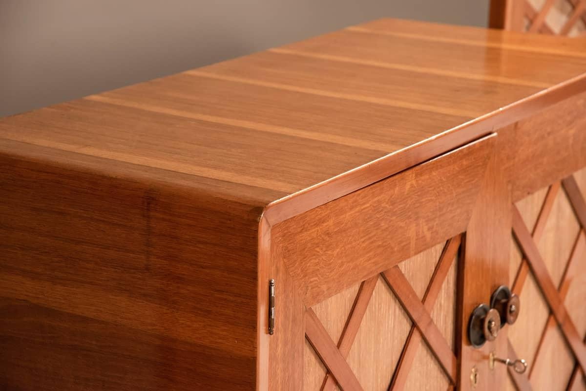 1960 Chest Of Drawers And Two Single Beds For Sale 2