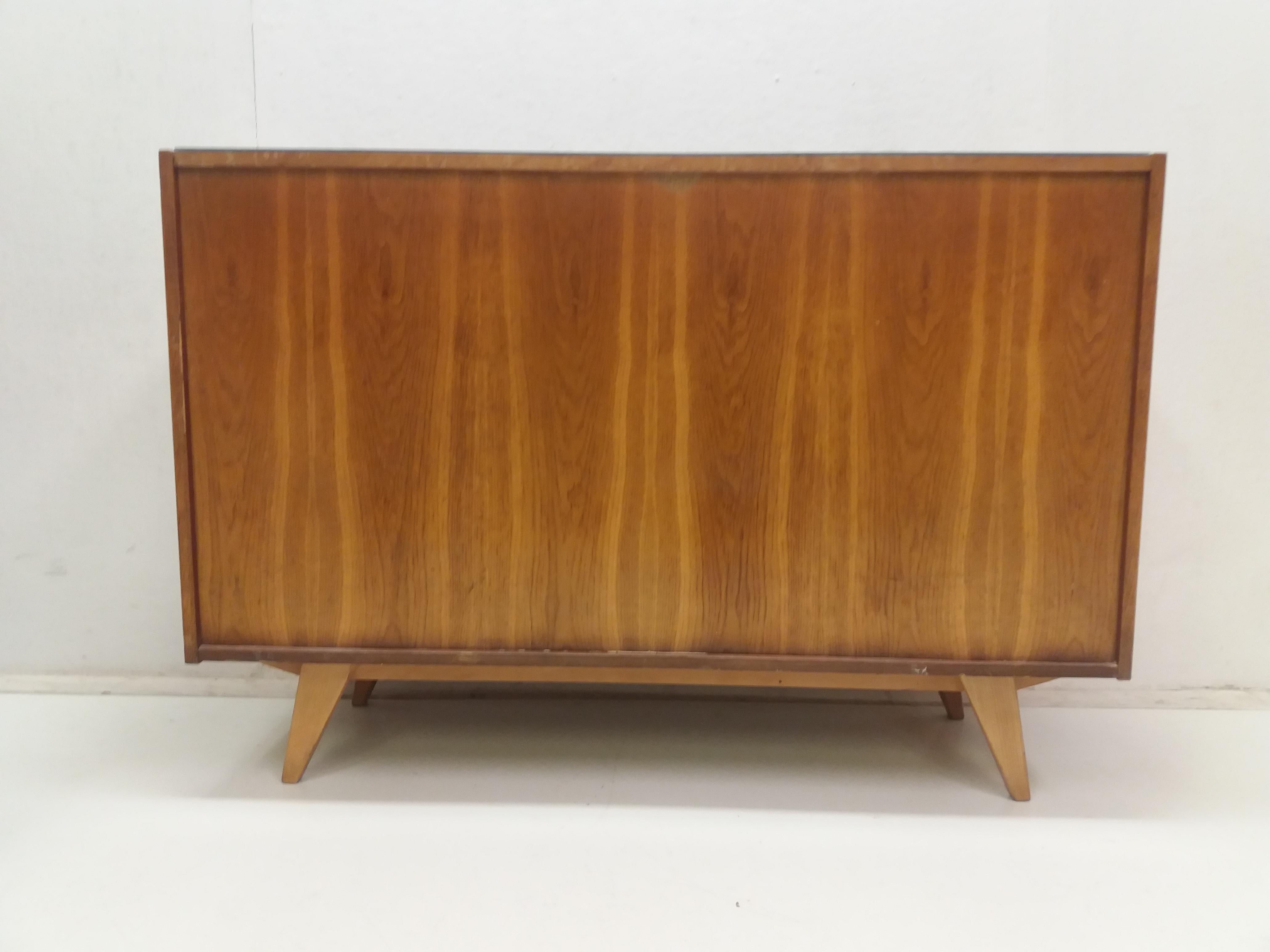 1960 Chest of Drawers by Jiroutek, Czechoslovakia For Sale 4