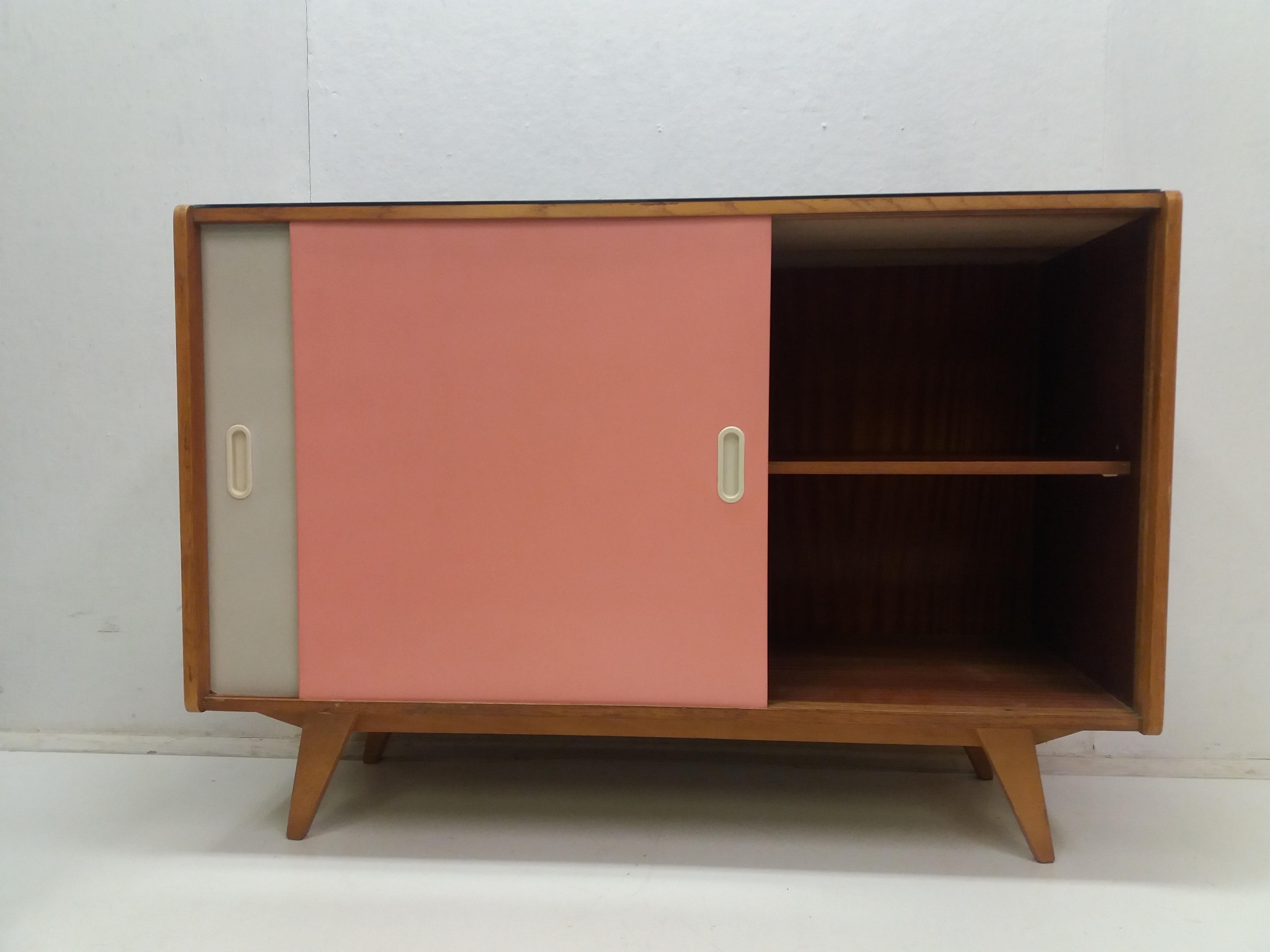 1960 Chest of Drawers by Jiroutek, Czechoslovakia In Good Condition For Sale In Praha, CZ