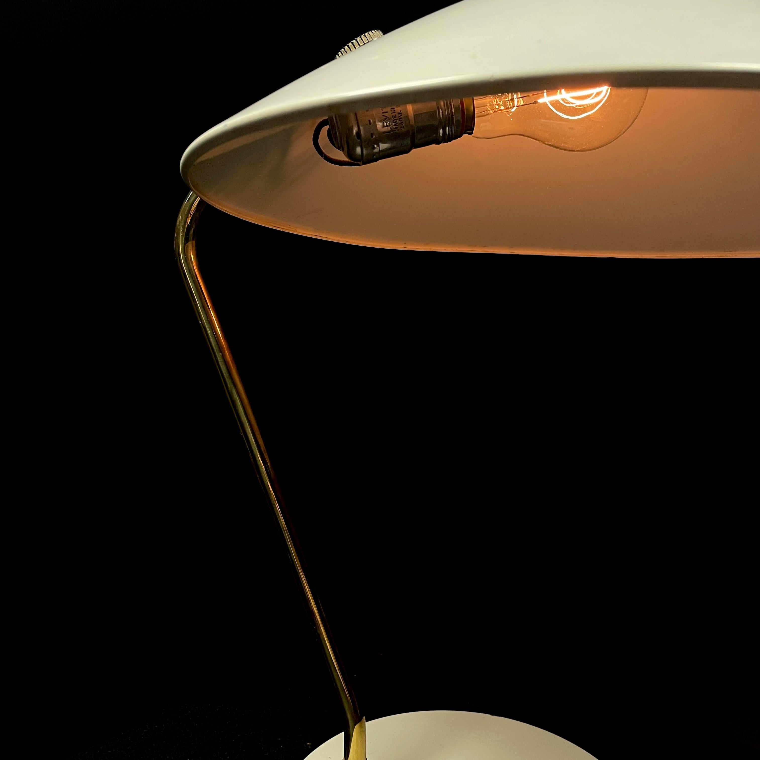 Metal 1960 desk lamp by Gerald THURSTON for LIGHTOLIER