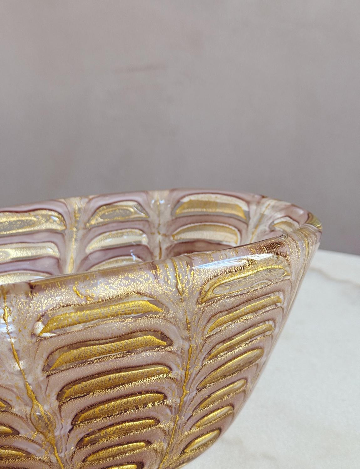 1960 Ercole Barovier Bol italien en verre de Murano doré Bon état - En vente à Florence, Tuscany