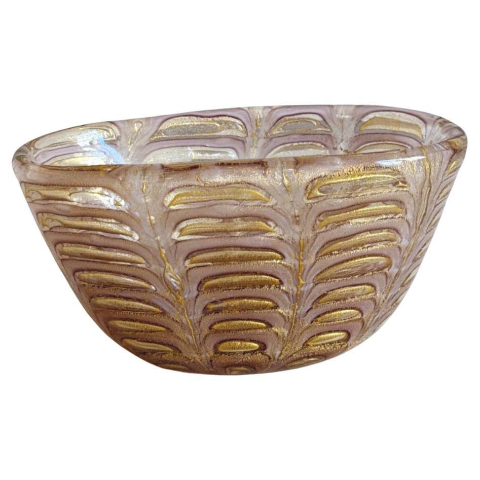 How do I identify a Viking glass vase? DISABLED for question id 2068232